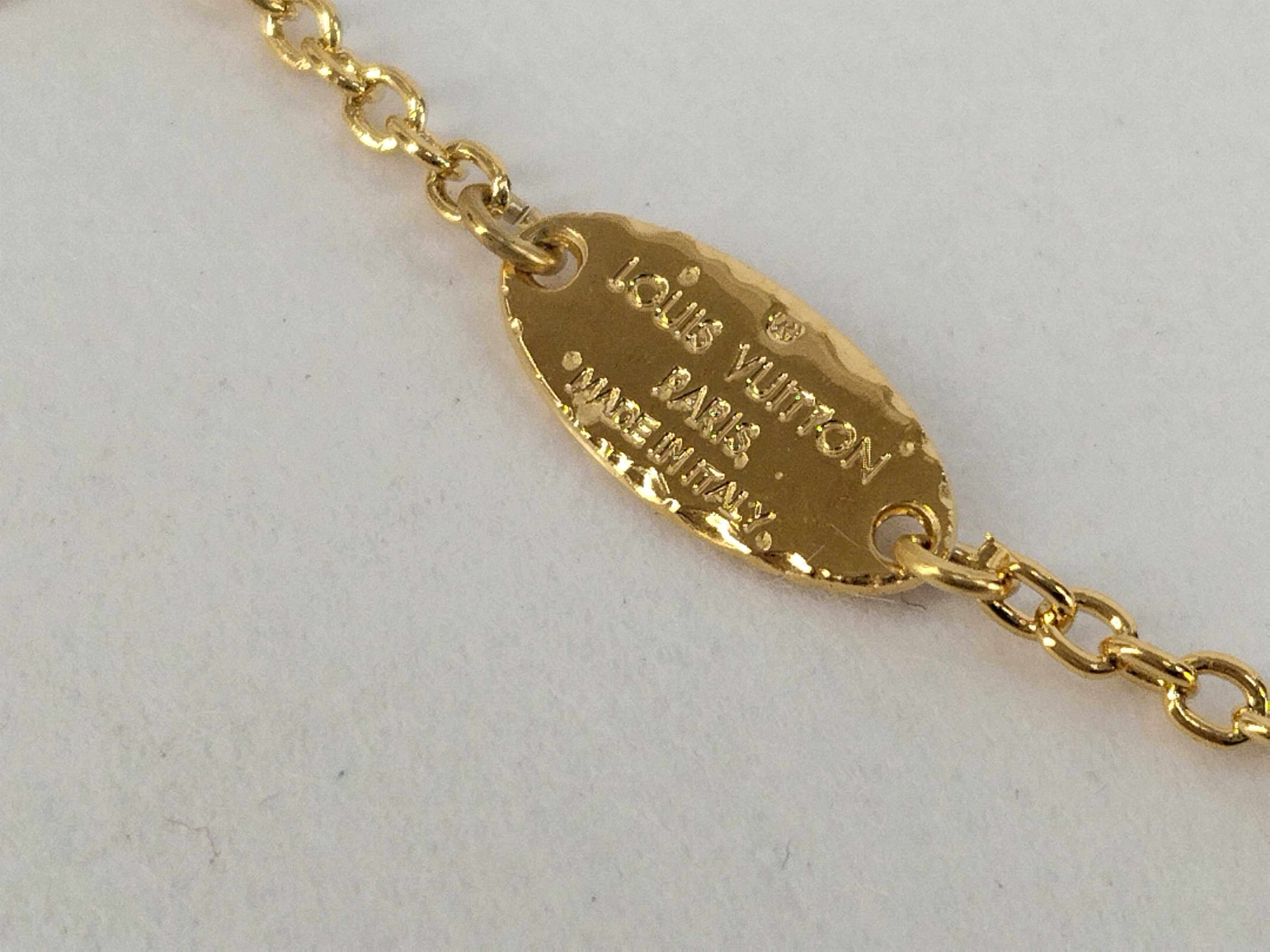 Essential V Necklace M61083 Necklace — view 3