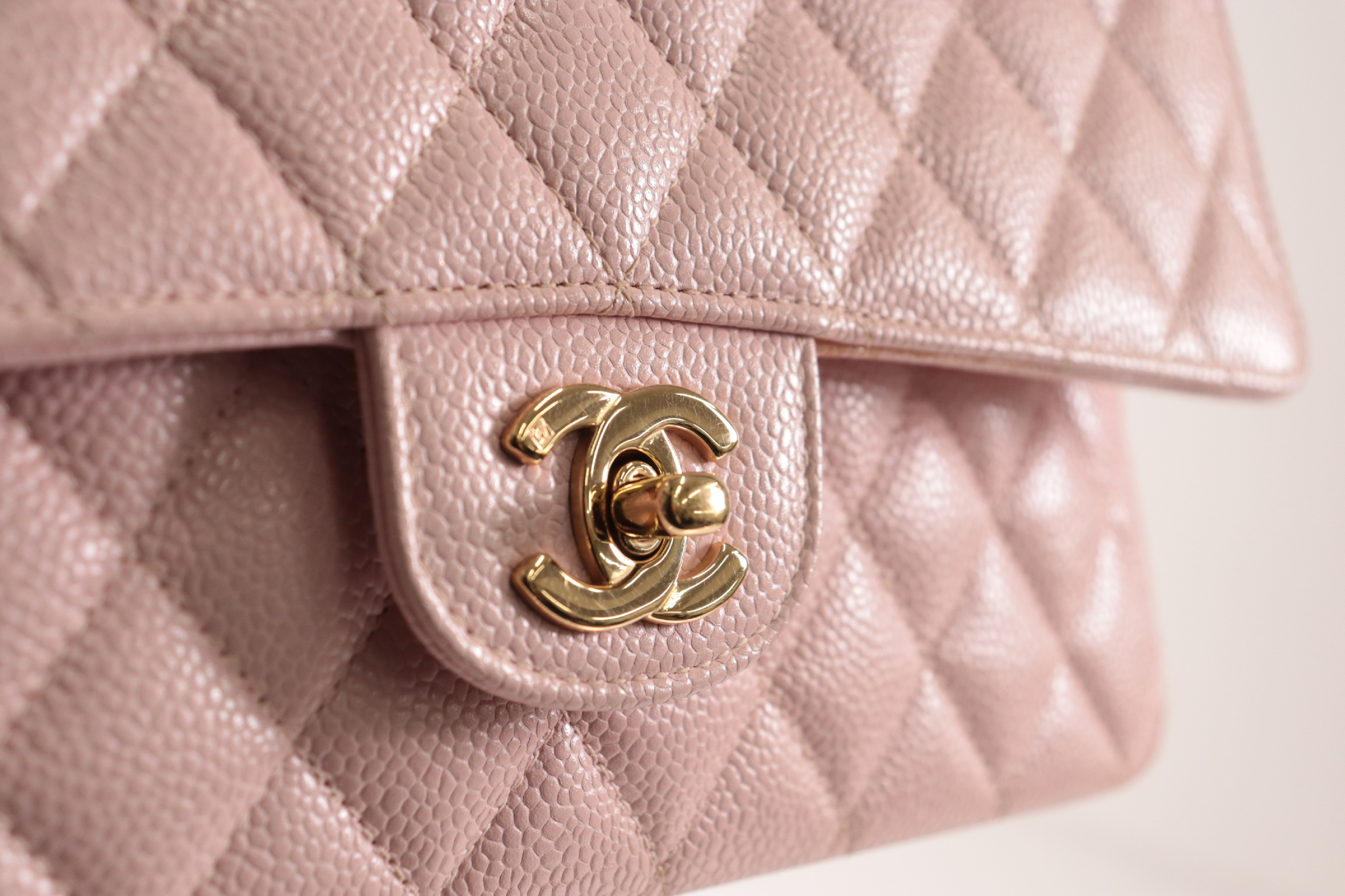 Double Flap 25 Caviar Chain Shoulder Bag, Pink, Series 7 — view 8