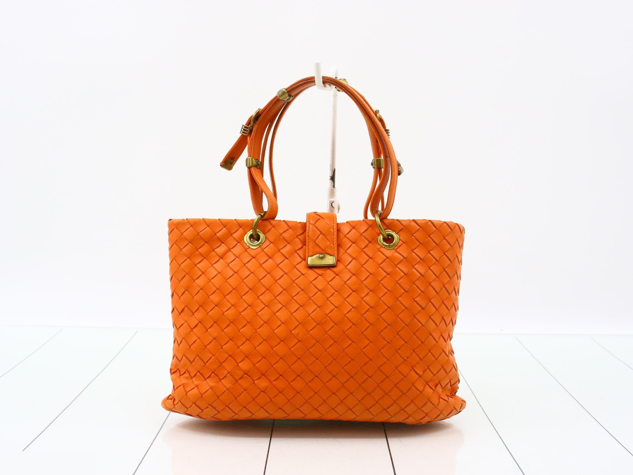 Intrecciato (bag) / Handbag — view 2