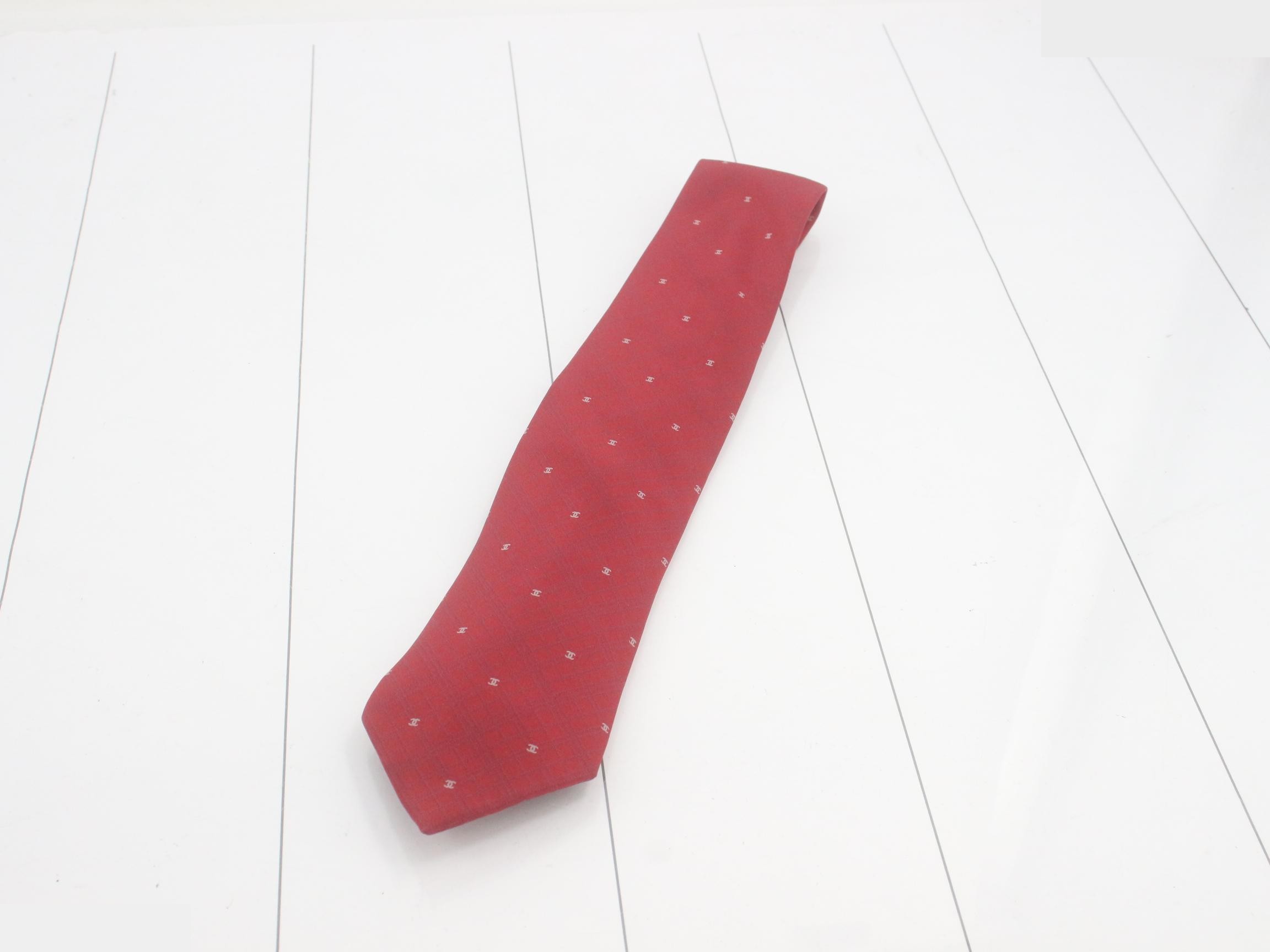 Two ties — view 2