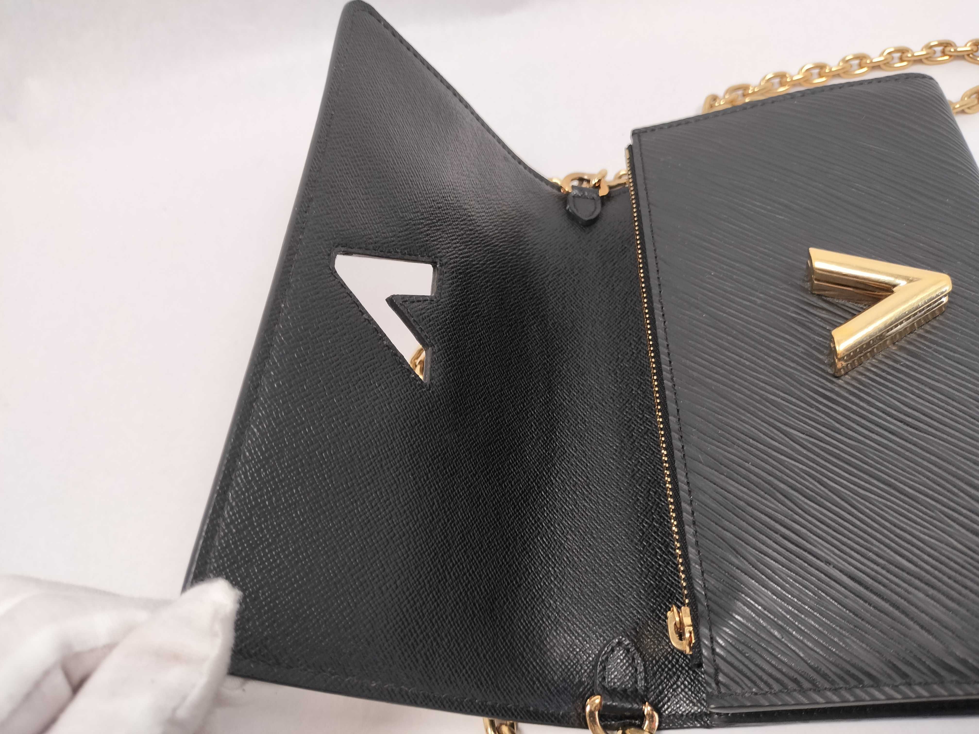 Epi Louis Vuitton Twist Chain Shoulder Bag — view 8