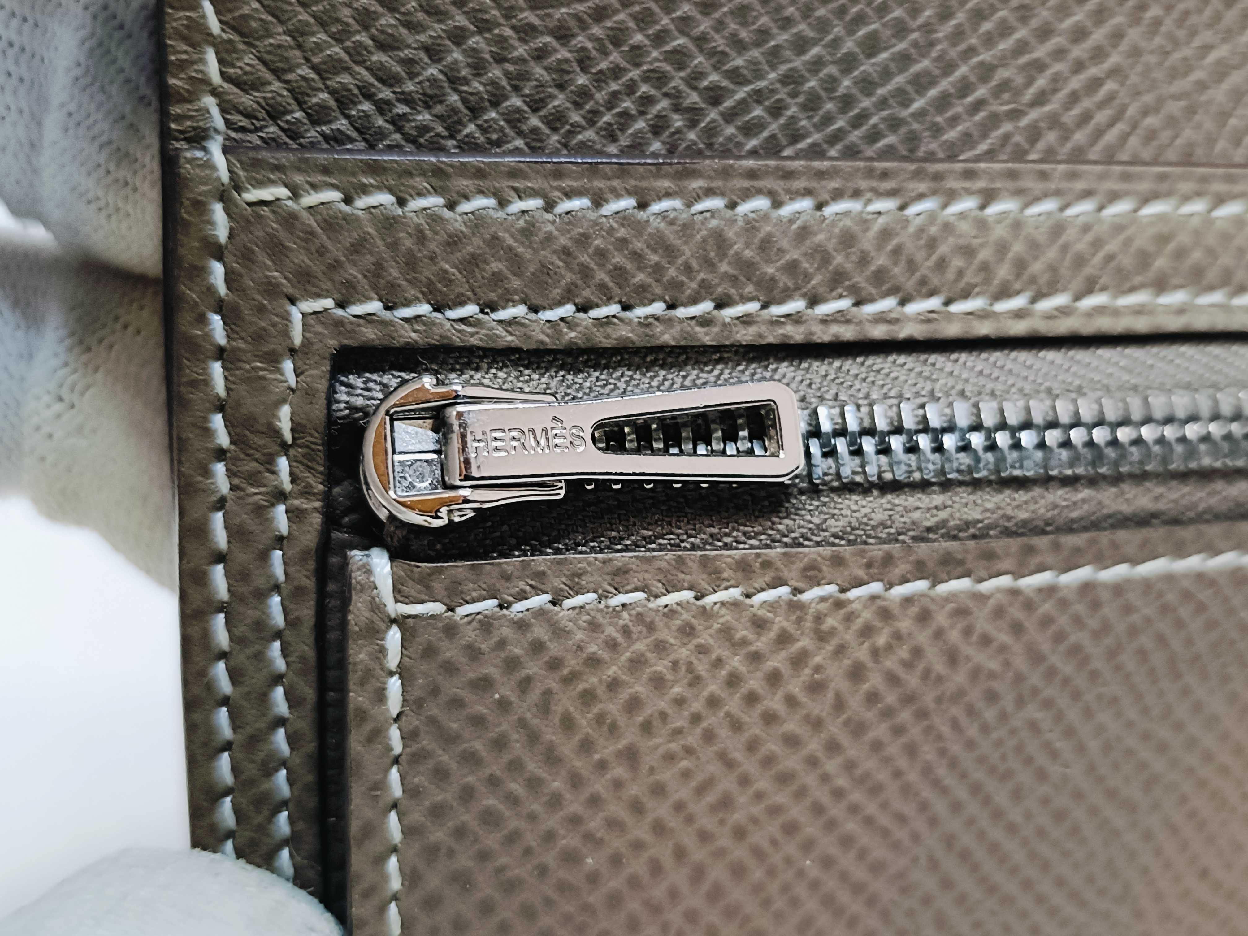 Bearn Compact Wallet, Y stamp, Etoupe — view 10