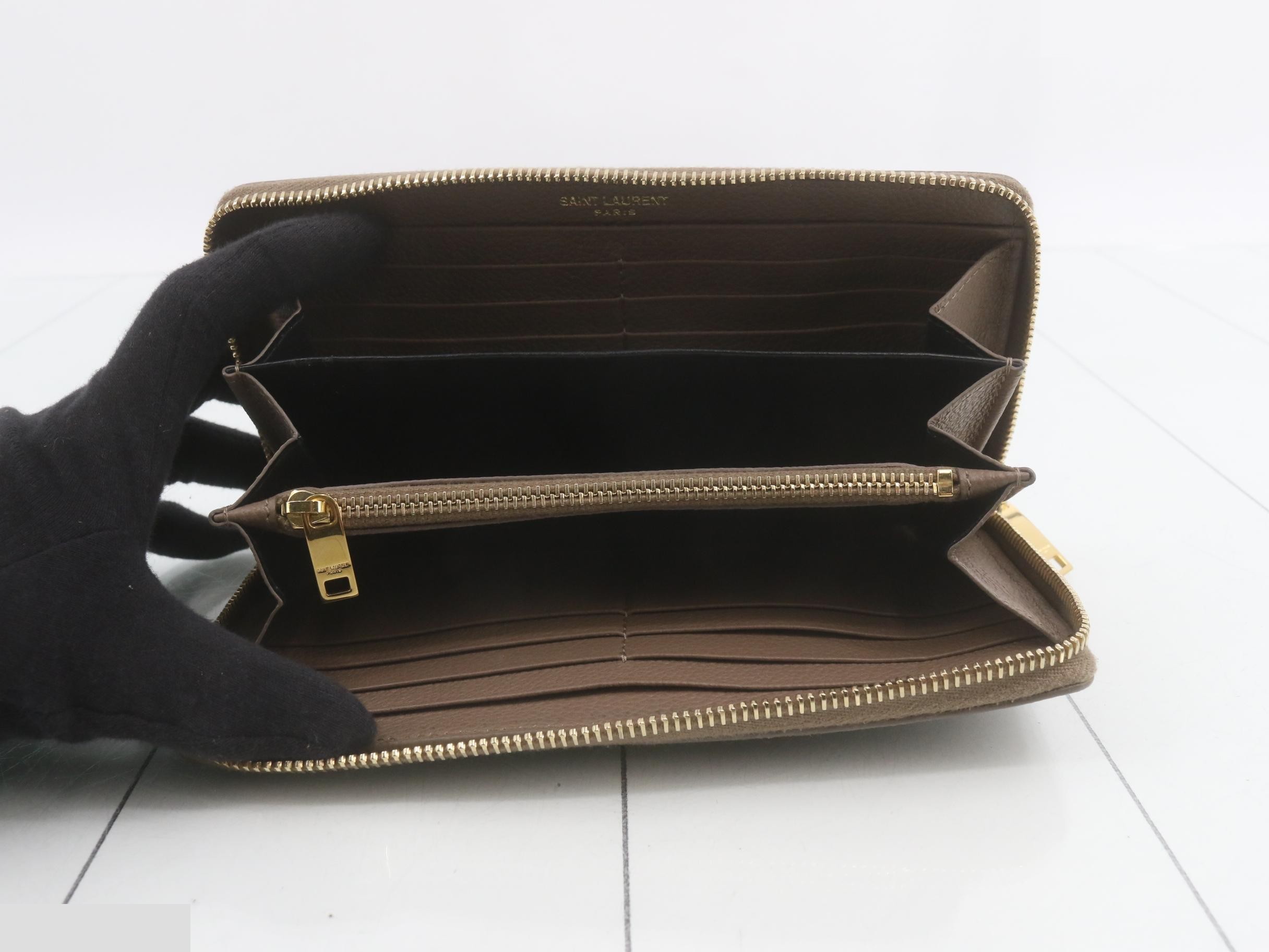 Round Zip Wallet — view 4