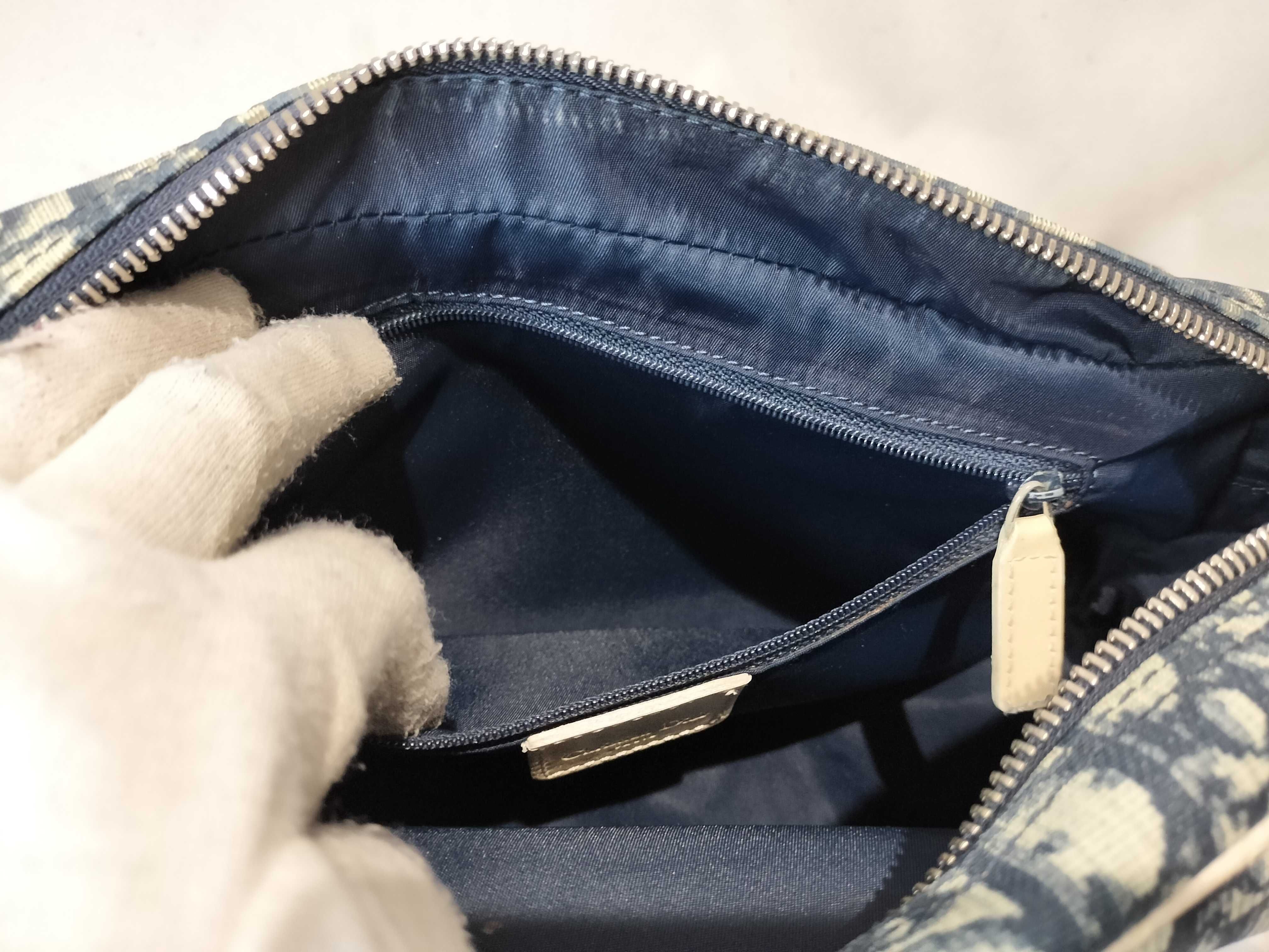 Trotter No.2 Shoulder Bag — view 11