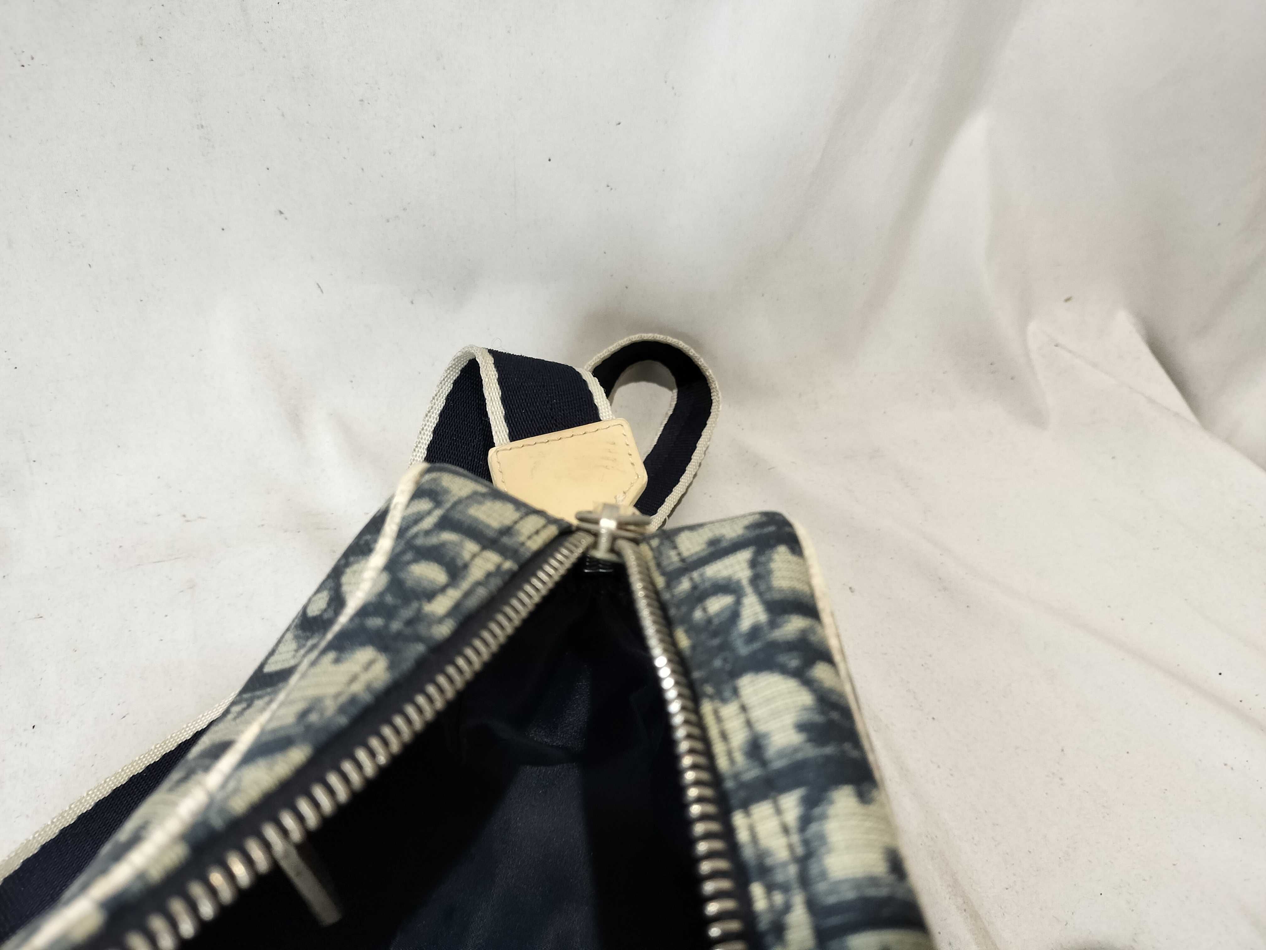 Trotter No.2 Shoulder Bag — view 13