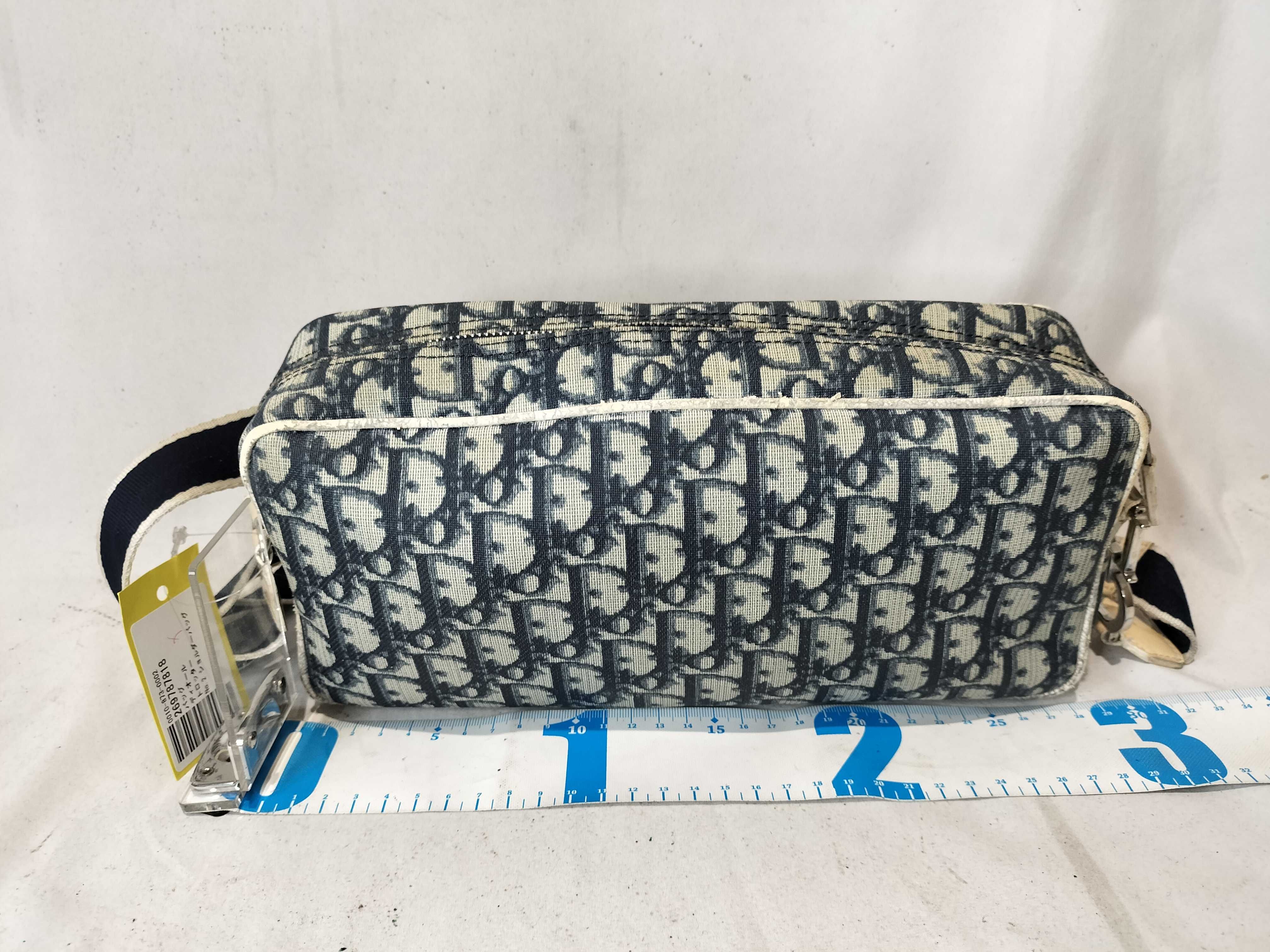 Trotter No.2 Shoulder Bag — view 3