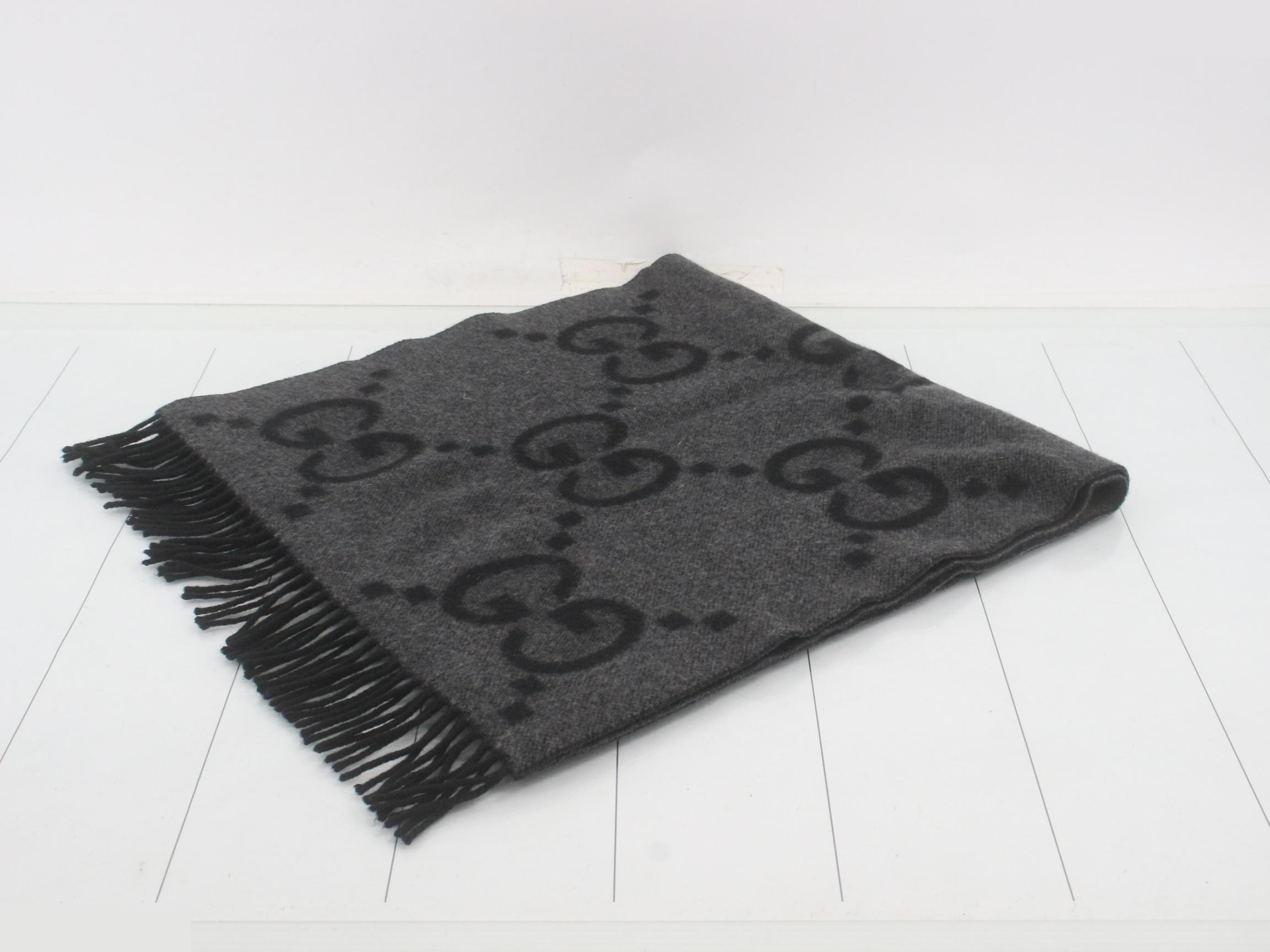 New tag Gucci GG Jacquard Jumbo GG Scarf