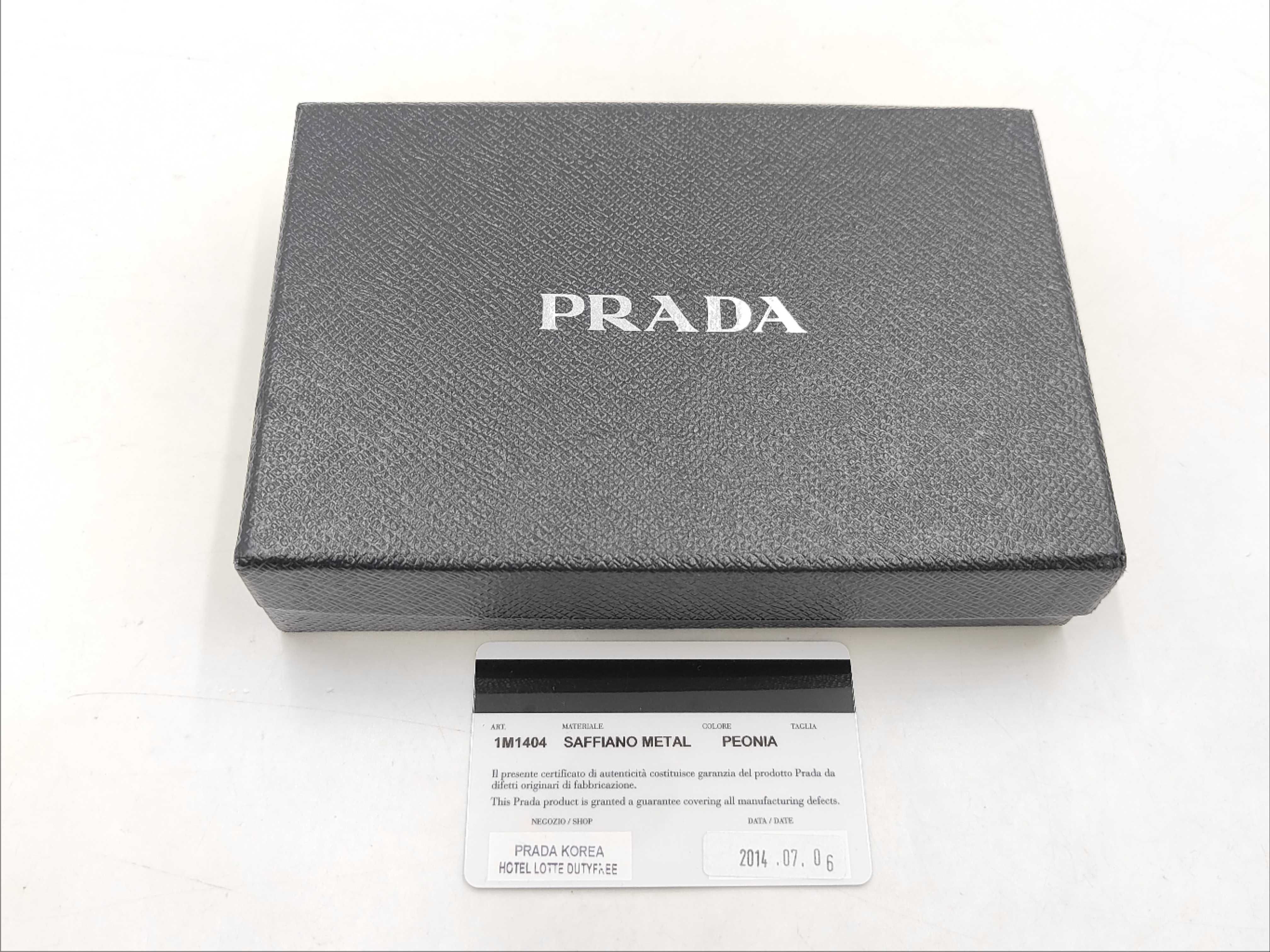 Gold Metal Logo Saffiano Medium Wallet Pink 1M1404 Wallet — view 14