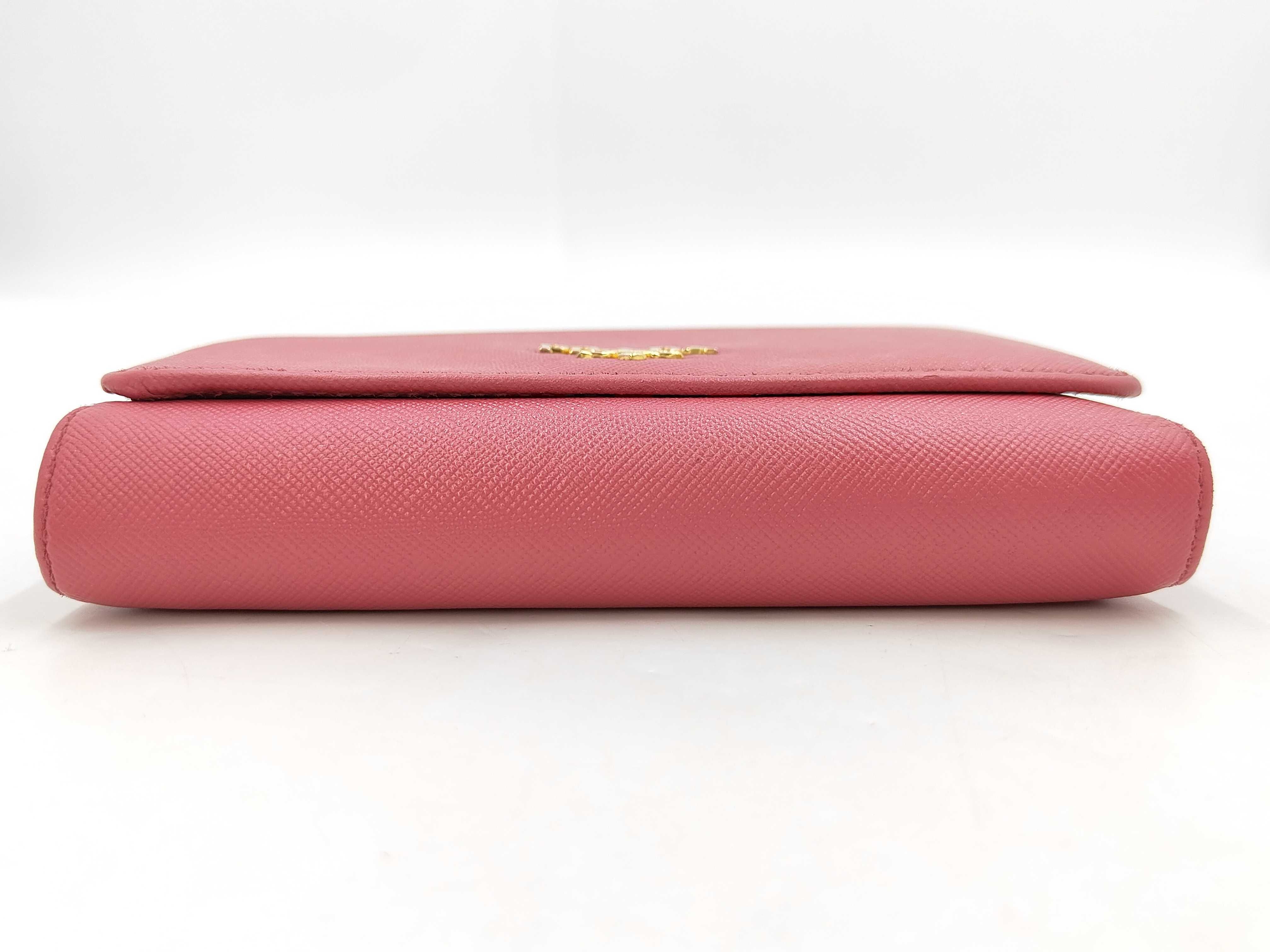 Gold Metal Logo Saffiano Medium Wallet Pink 1M1404 Wallet — view 3