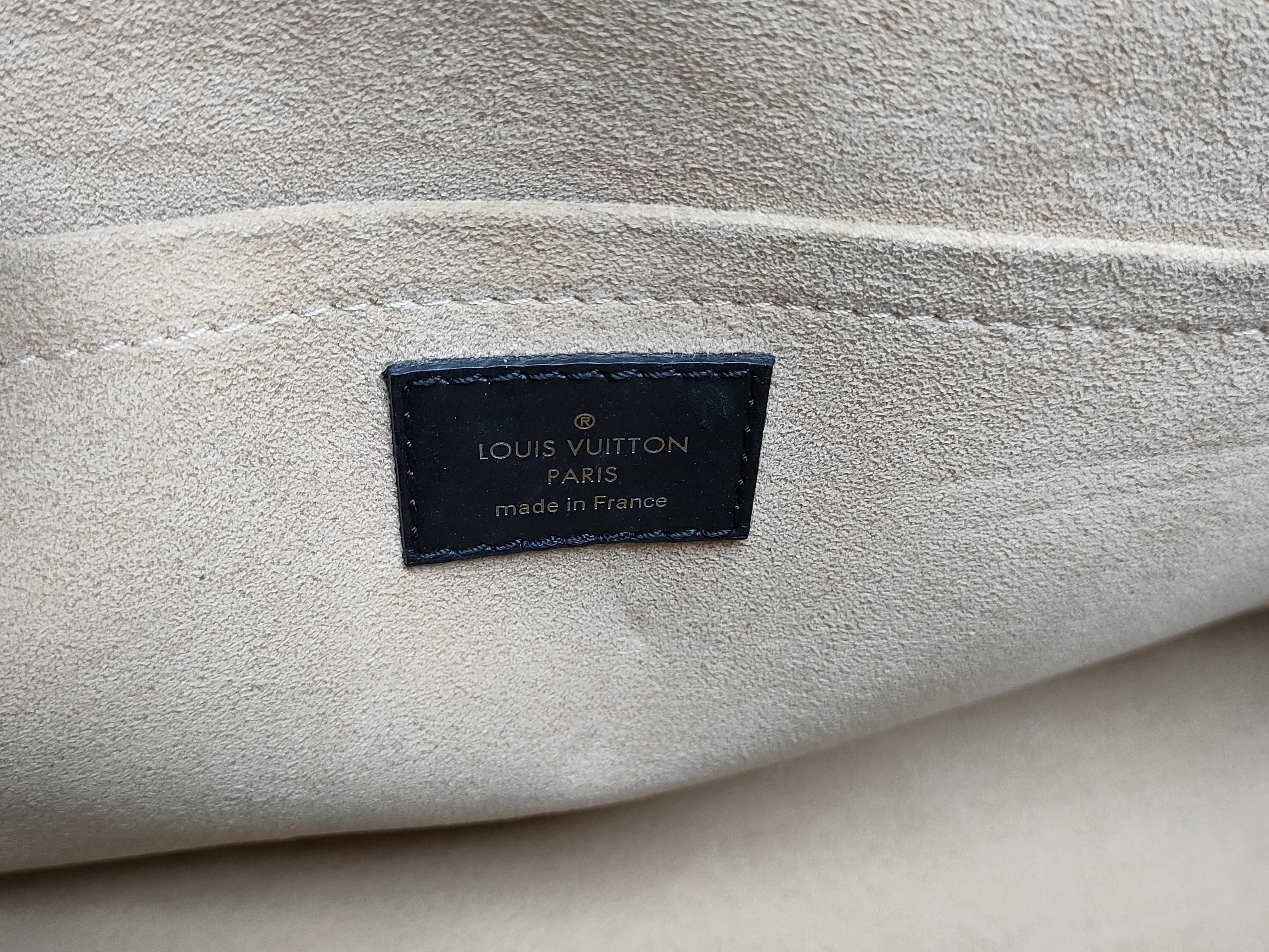 Monogram Louis Vuitton Tote Bag Handbag — view 11