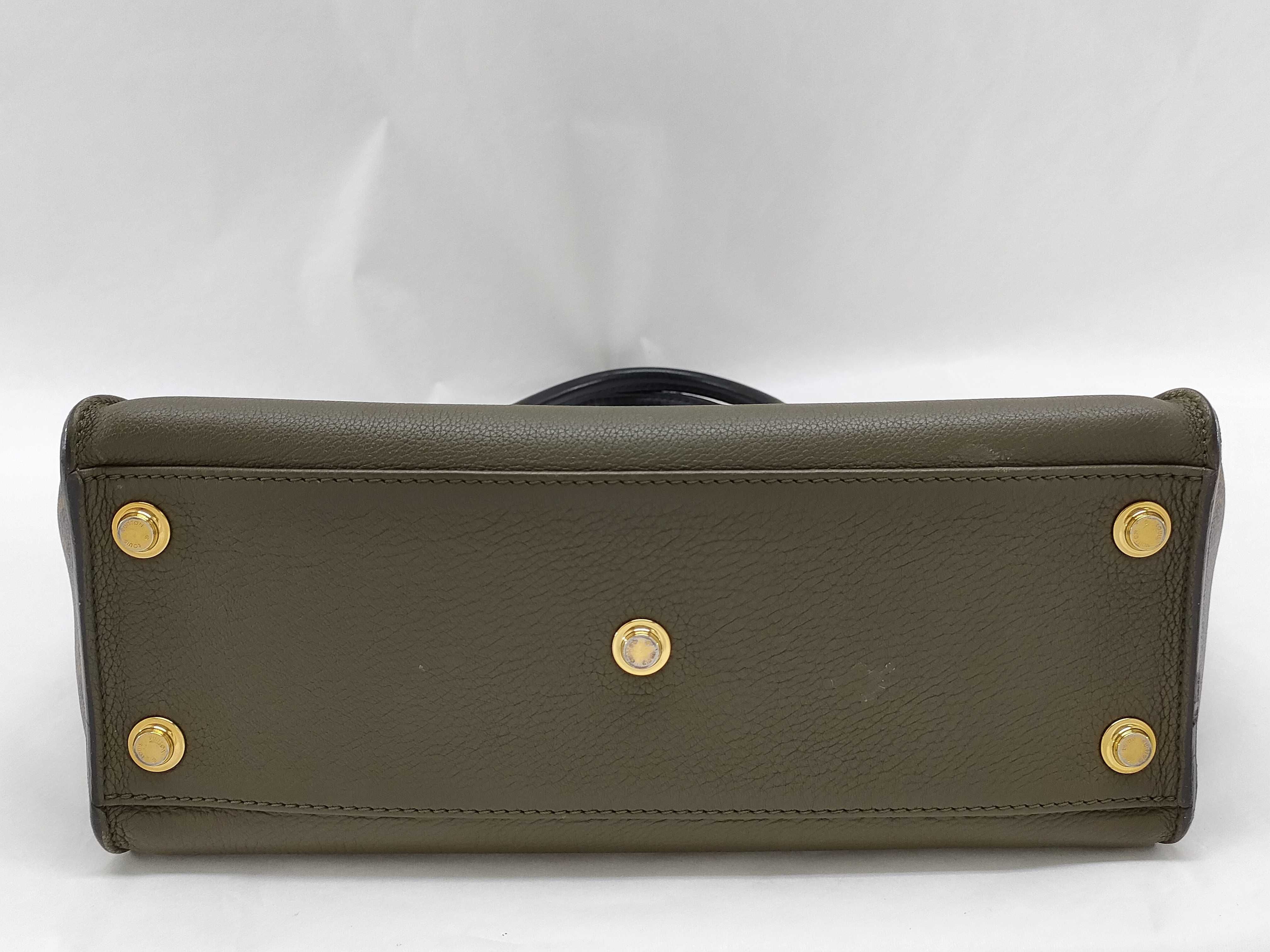 Monogram Louis Vuitton Tote Bag Handbag — view 7
