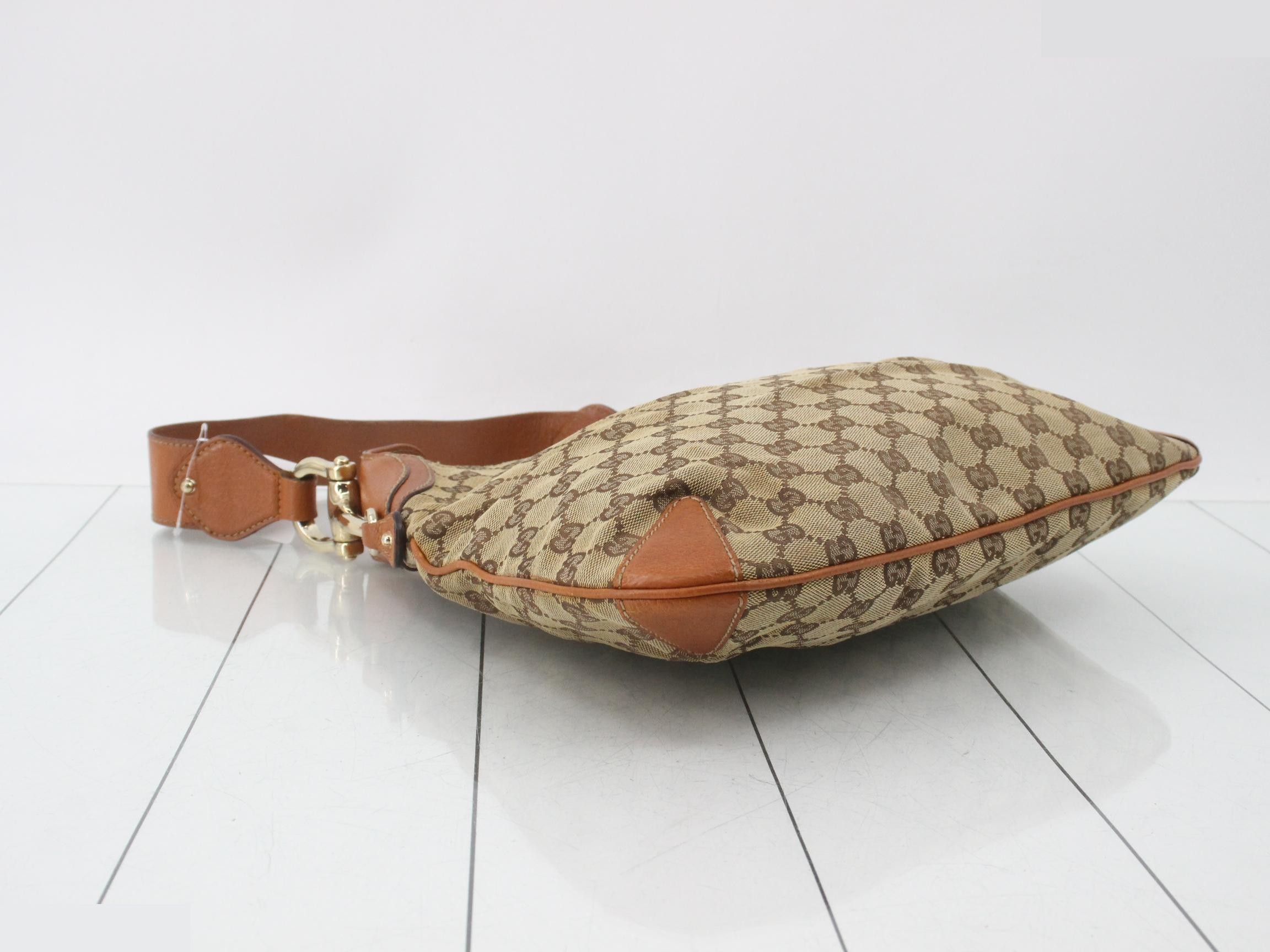 GG Canvas Horsebit Shoulder Bag — view 5