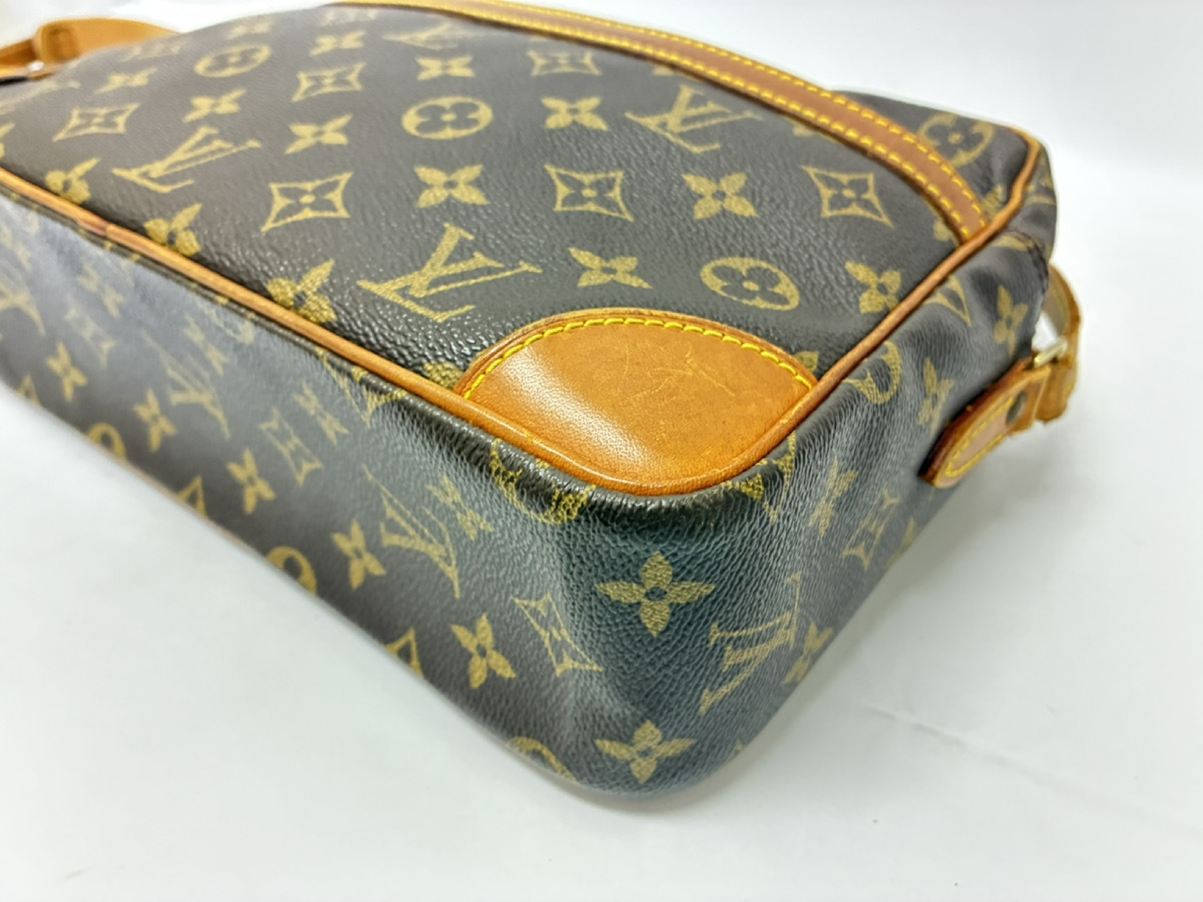 Trocadero 30 M51272 Shoulder Bag — view 4