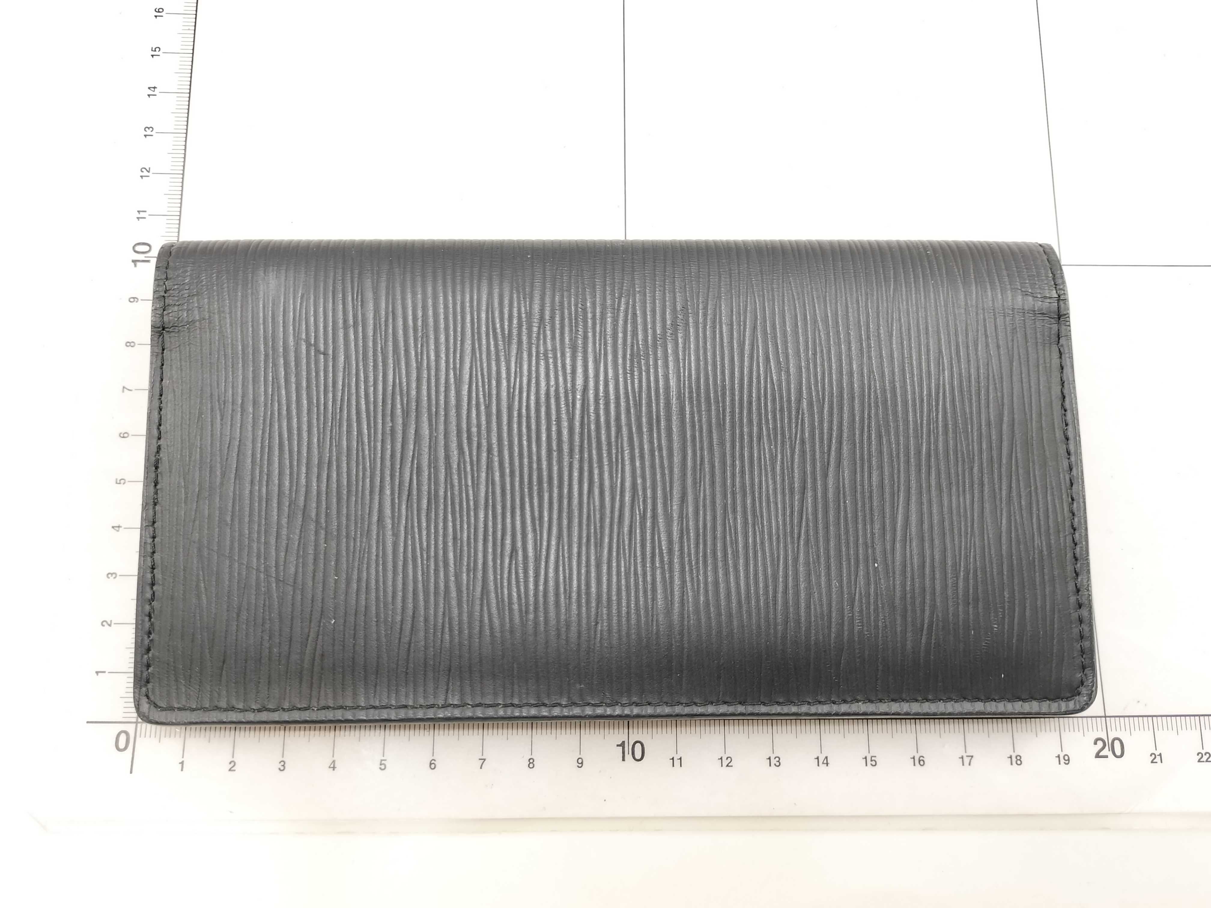 Epi Leather Wallet, Plaza Noir CA4139 — view 2