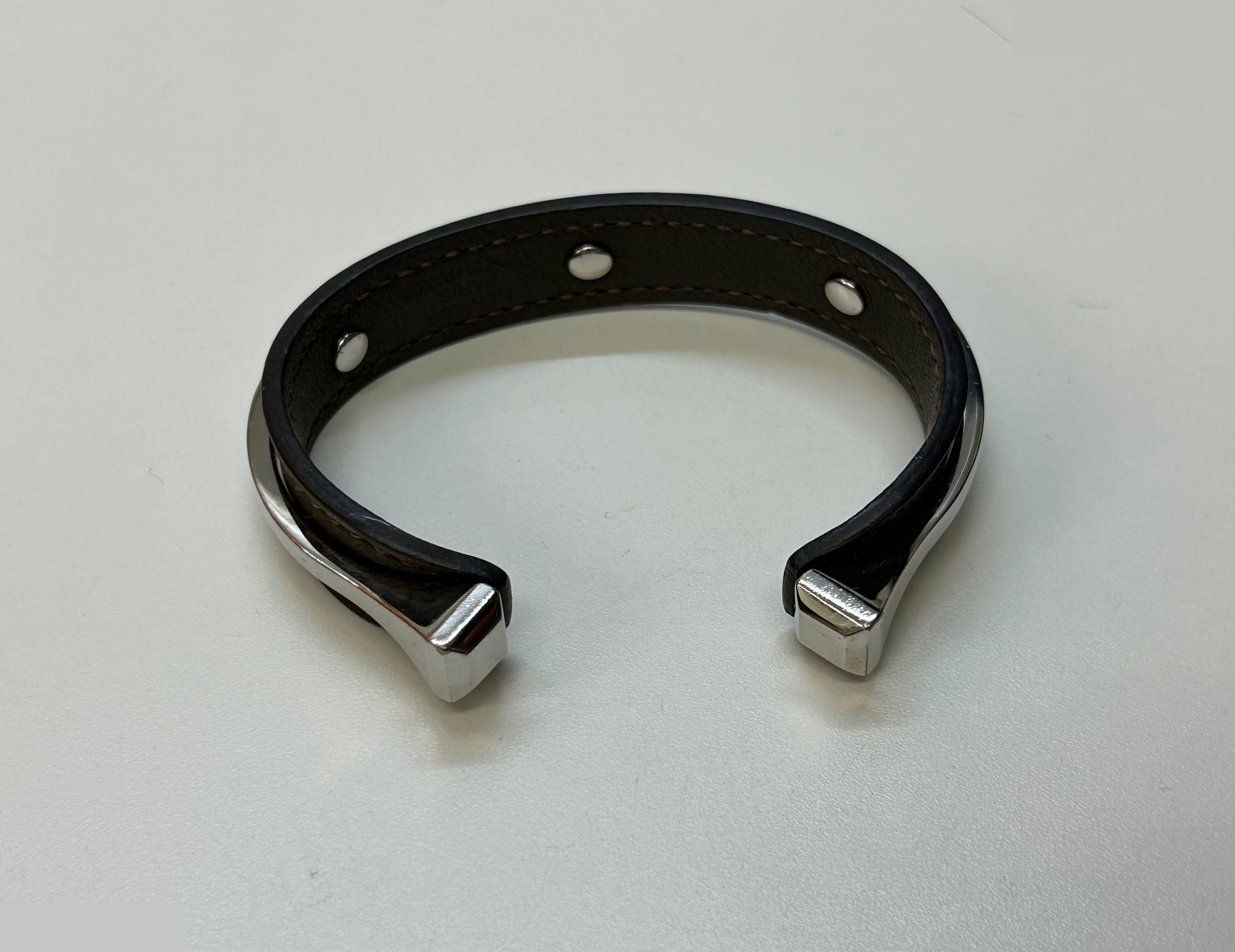 bracelet/bangle, wrist circumference approximately 16cm, stamped 48 — view 2