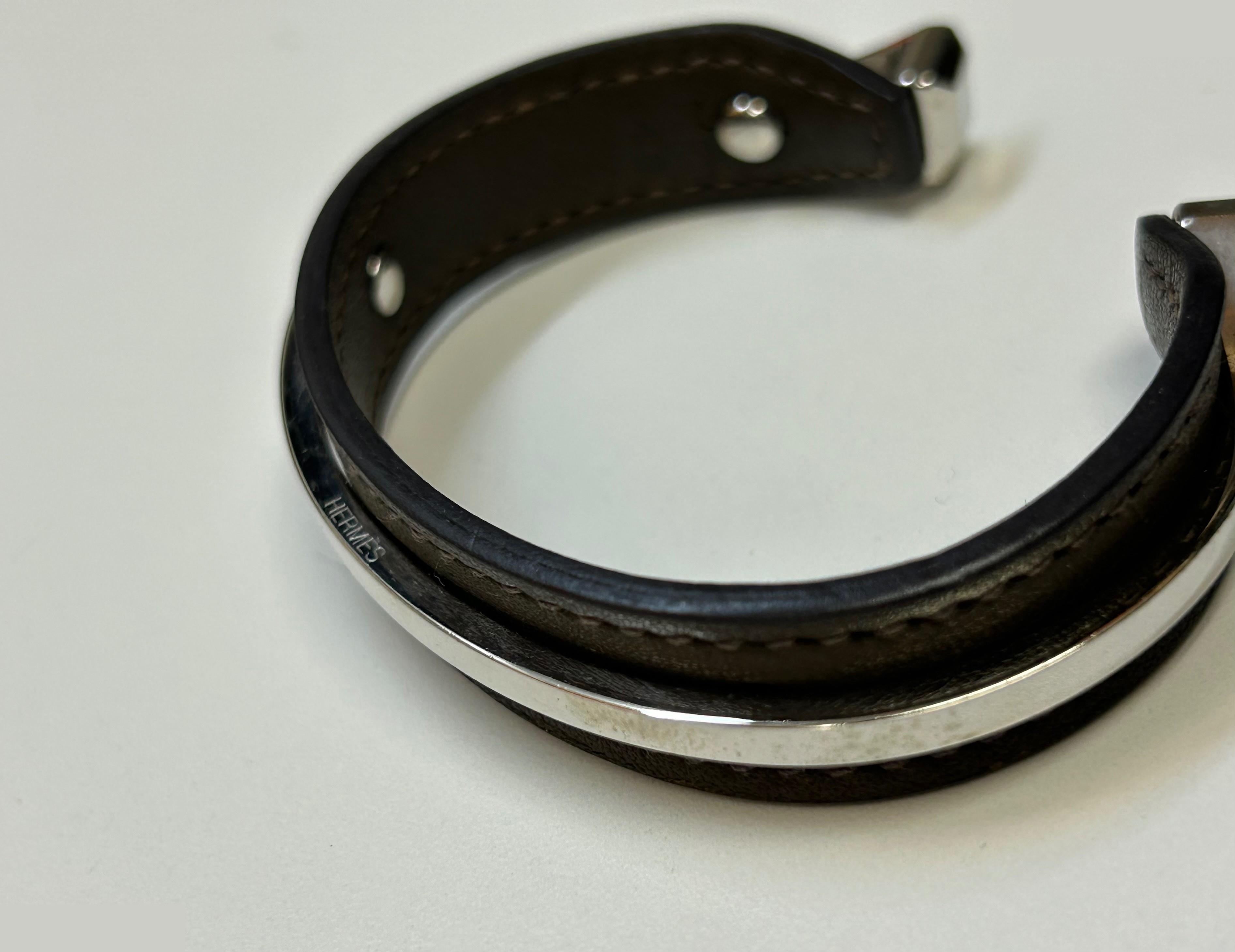 bracelet/bangle, wrist circumference approximately 16cm, stamped 48 — view 3