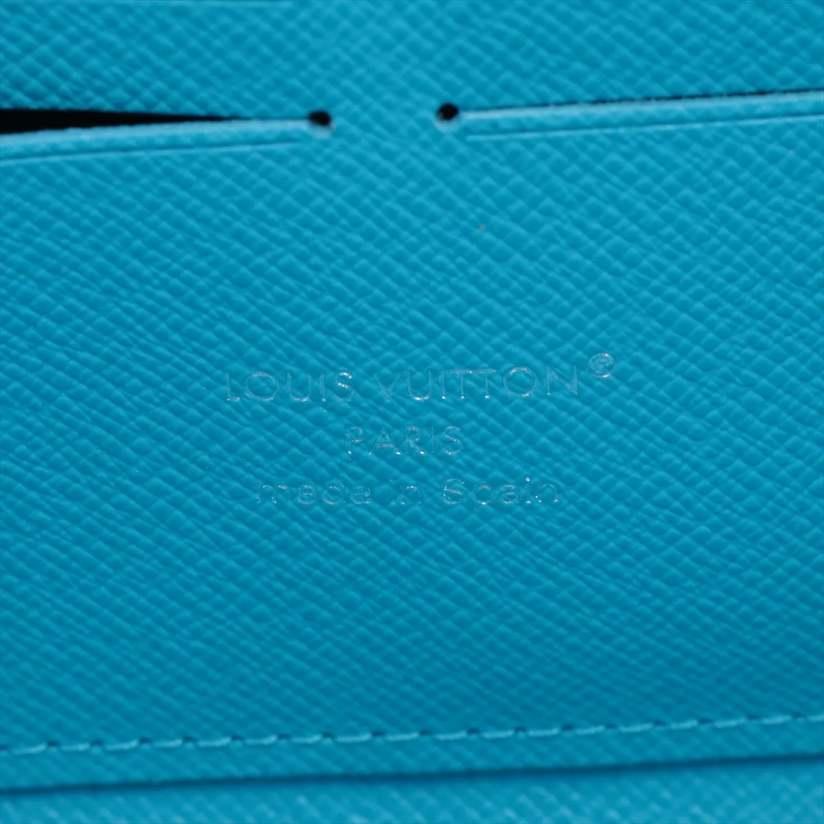 Taigarama Zippy Wallet Horizontal - Blue Round Zip Wallet M28396 (RFID detected) — view 9