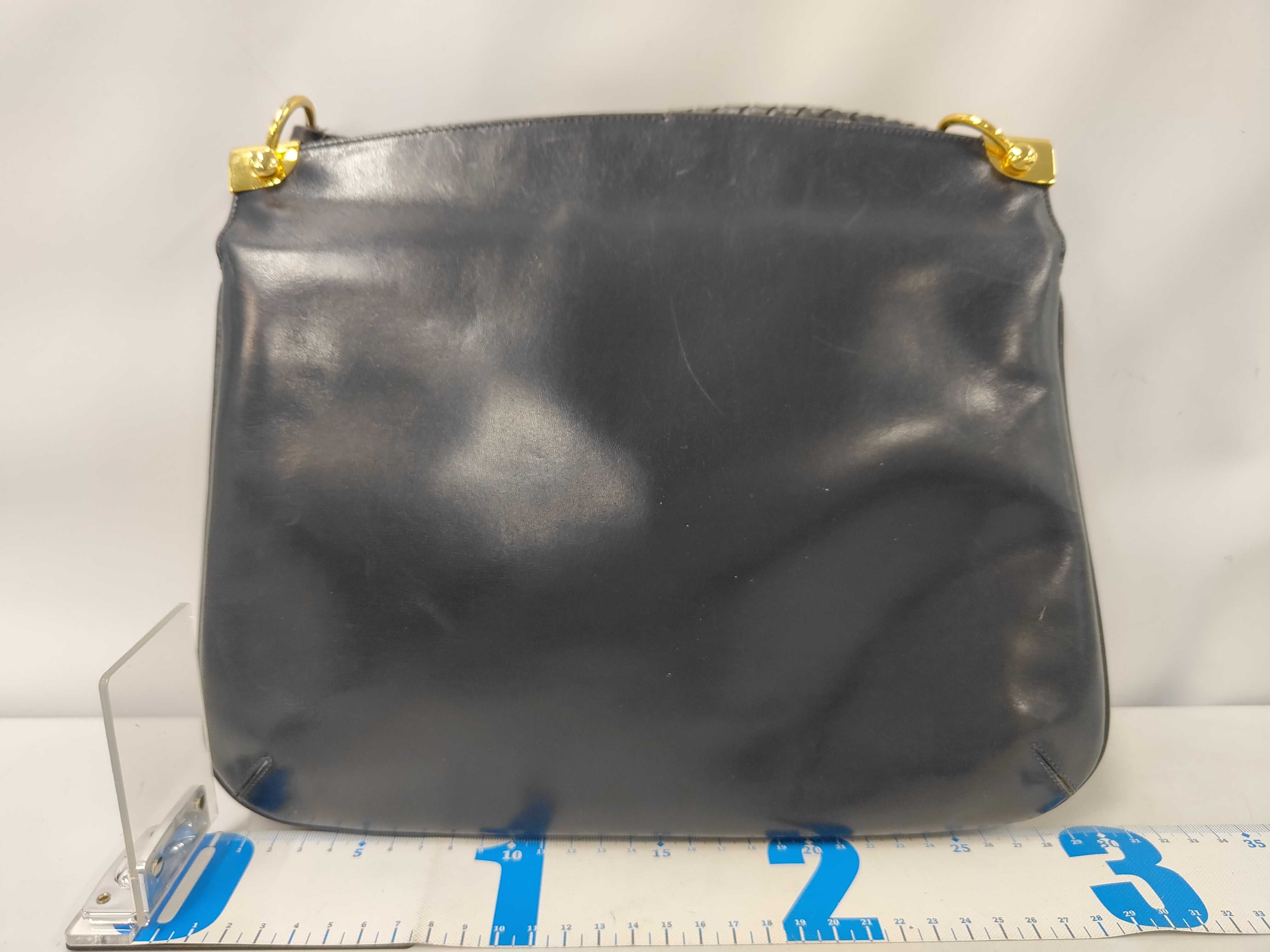 Old Leather Shoulder Bag — view 2