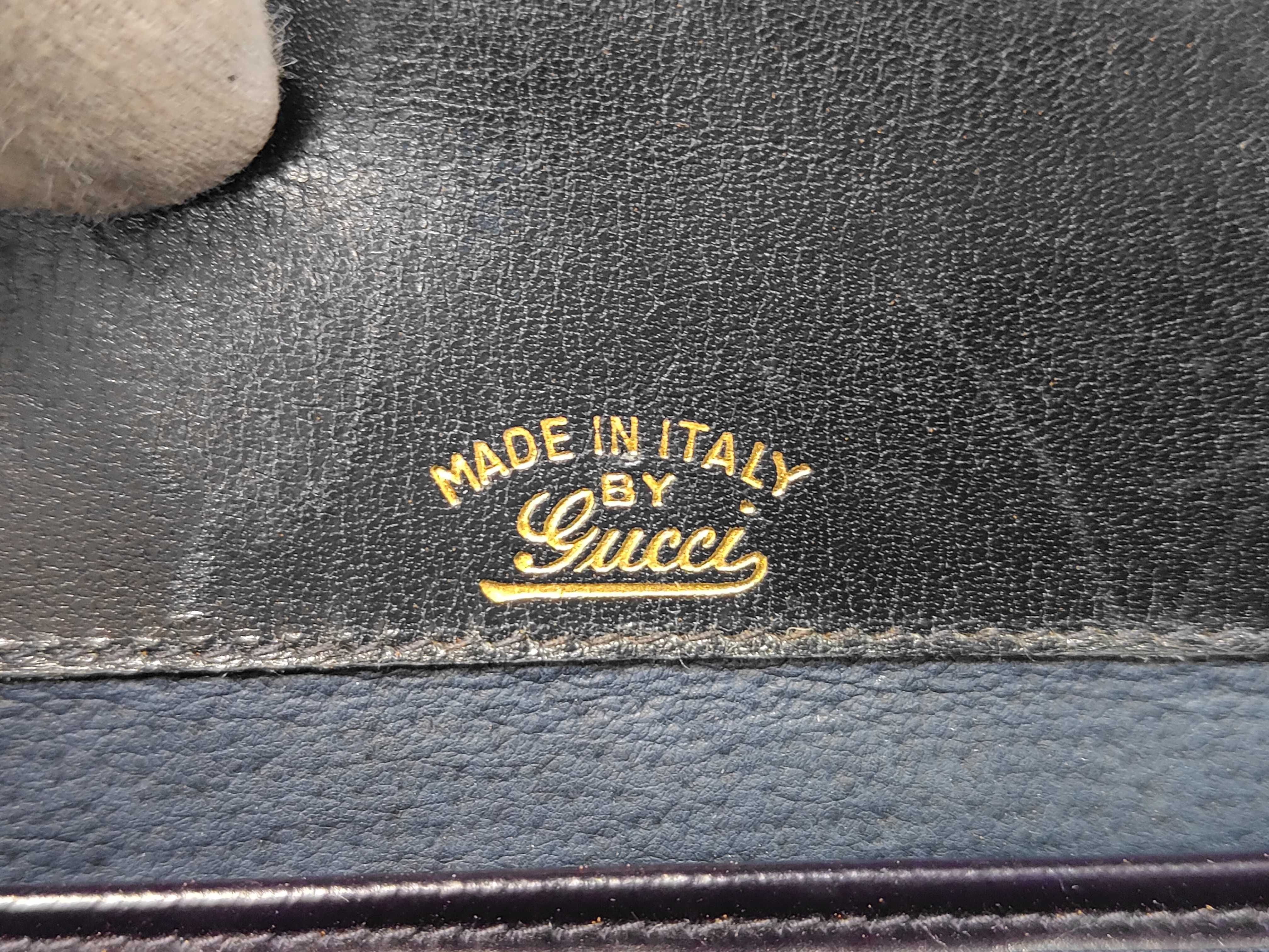 Old Leather Shoulder Bag — view 9