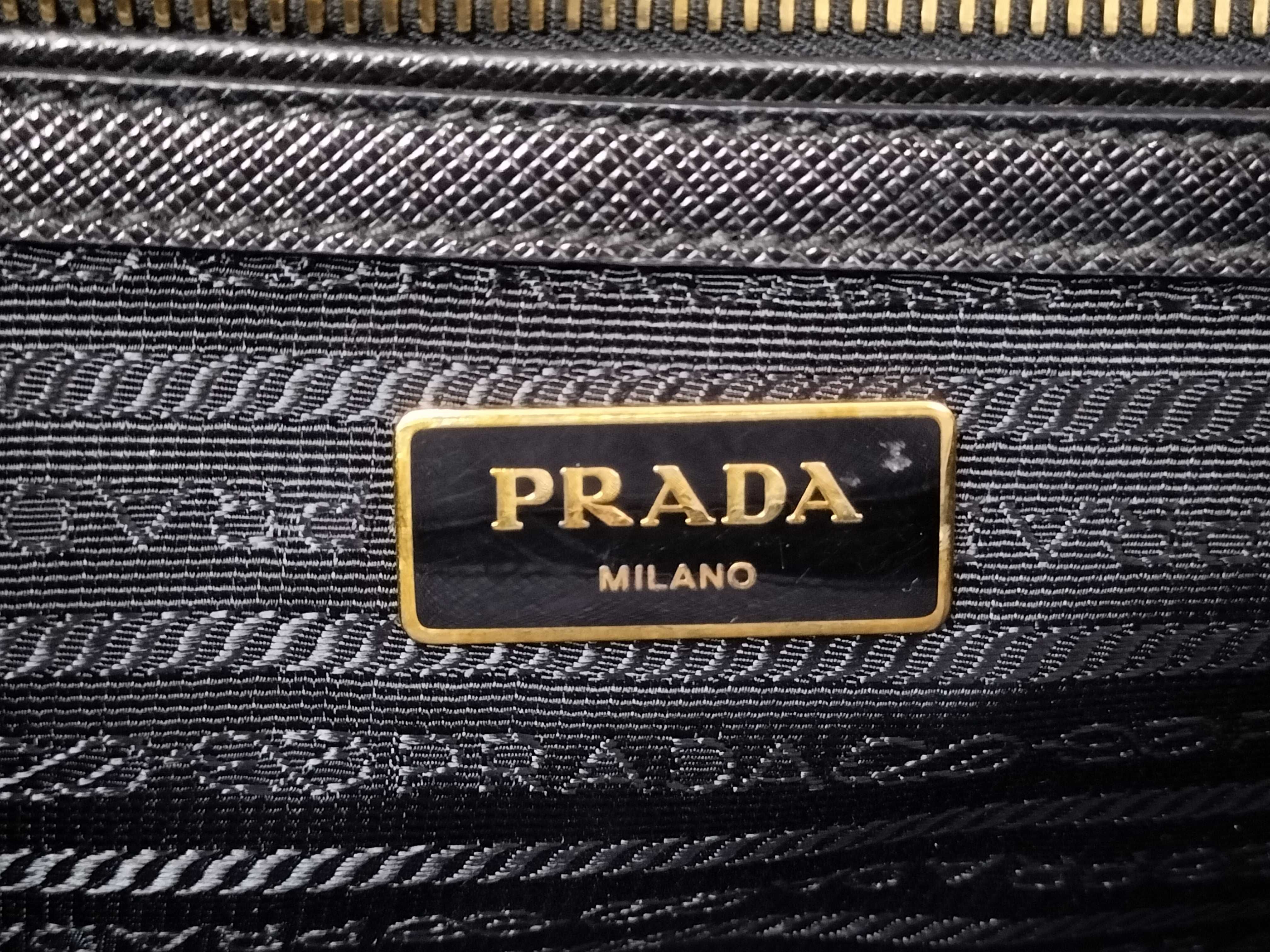 KR- Saffiano Lux Galleria Leather 2-Way Handbag Black BN1801 Handbag — view 9