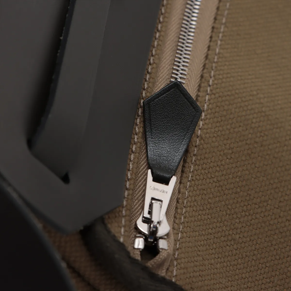 Ale Bag Zip 20 Mini Toile Military x Vash Hunter Green Silver Hardware G:2026 — view 8