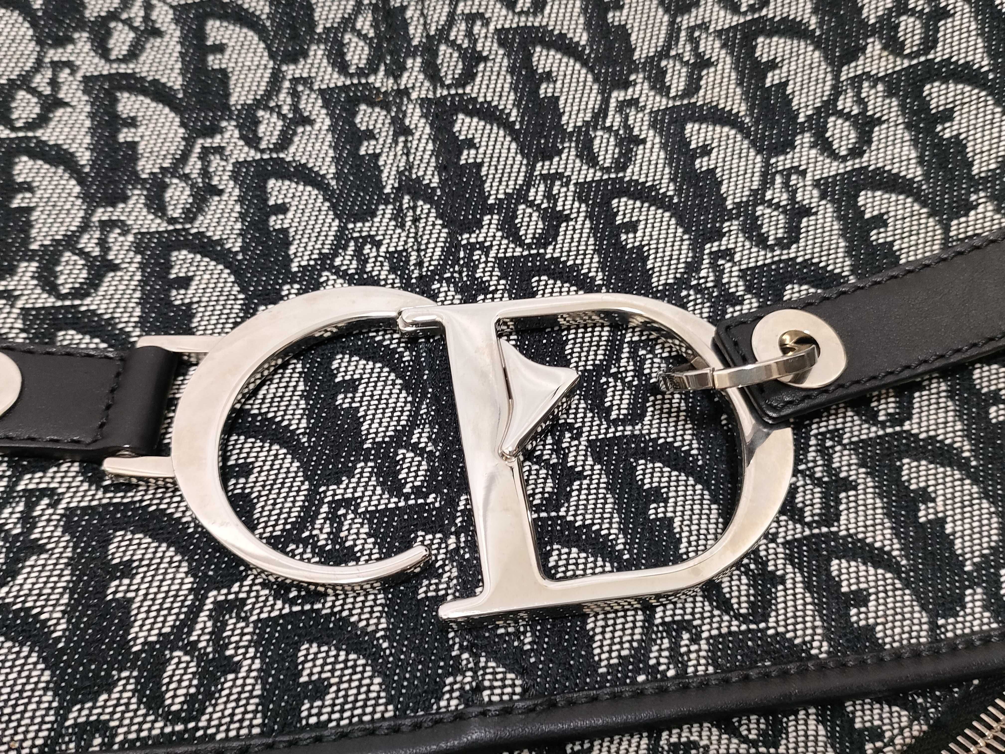 Trotter CD Logo Hardware Shoulder Bag — view 13