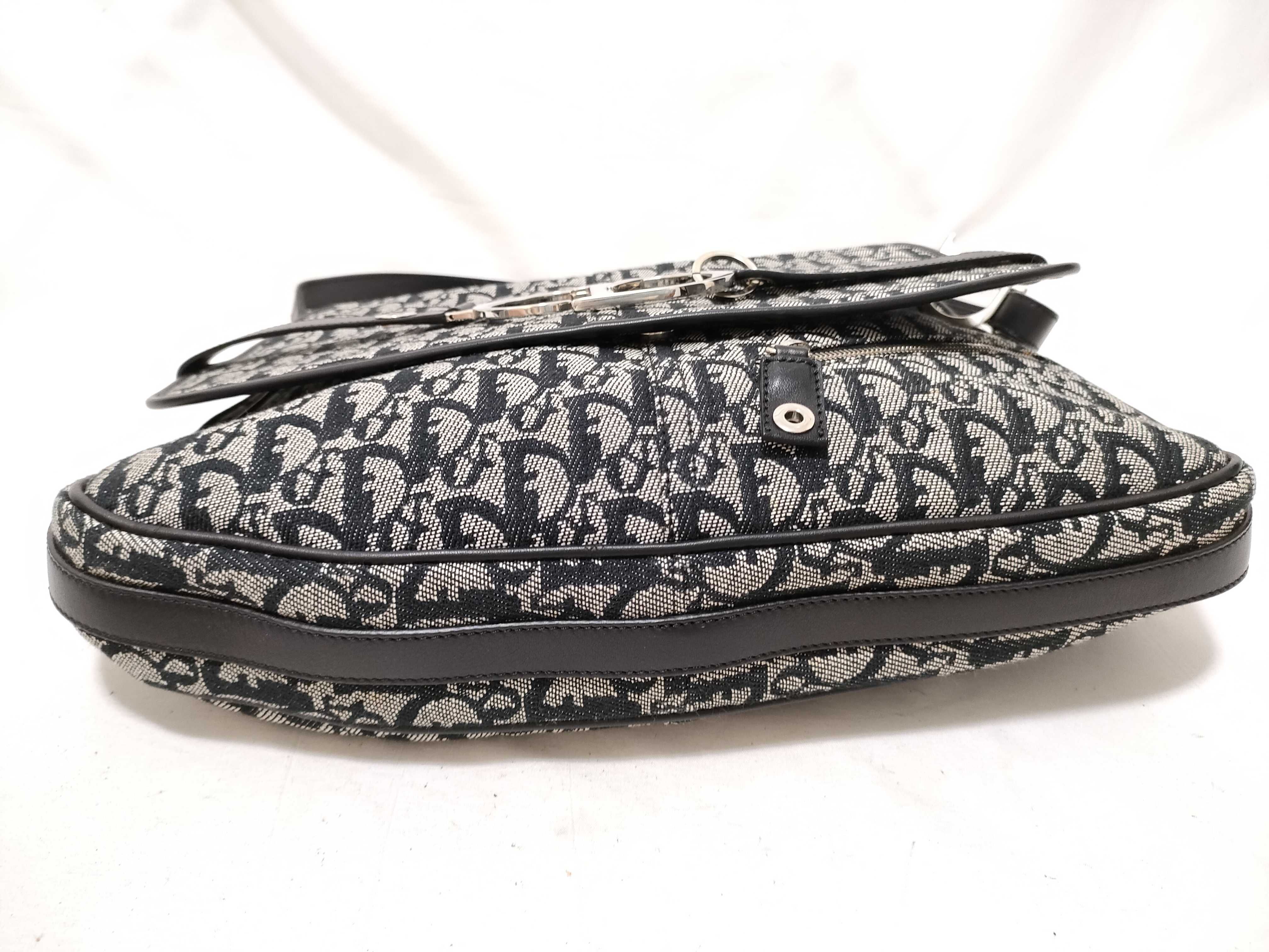 Trotter CD Logo Hardware Shoulder Bag — view 7