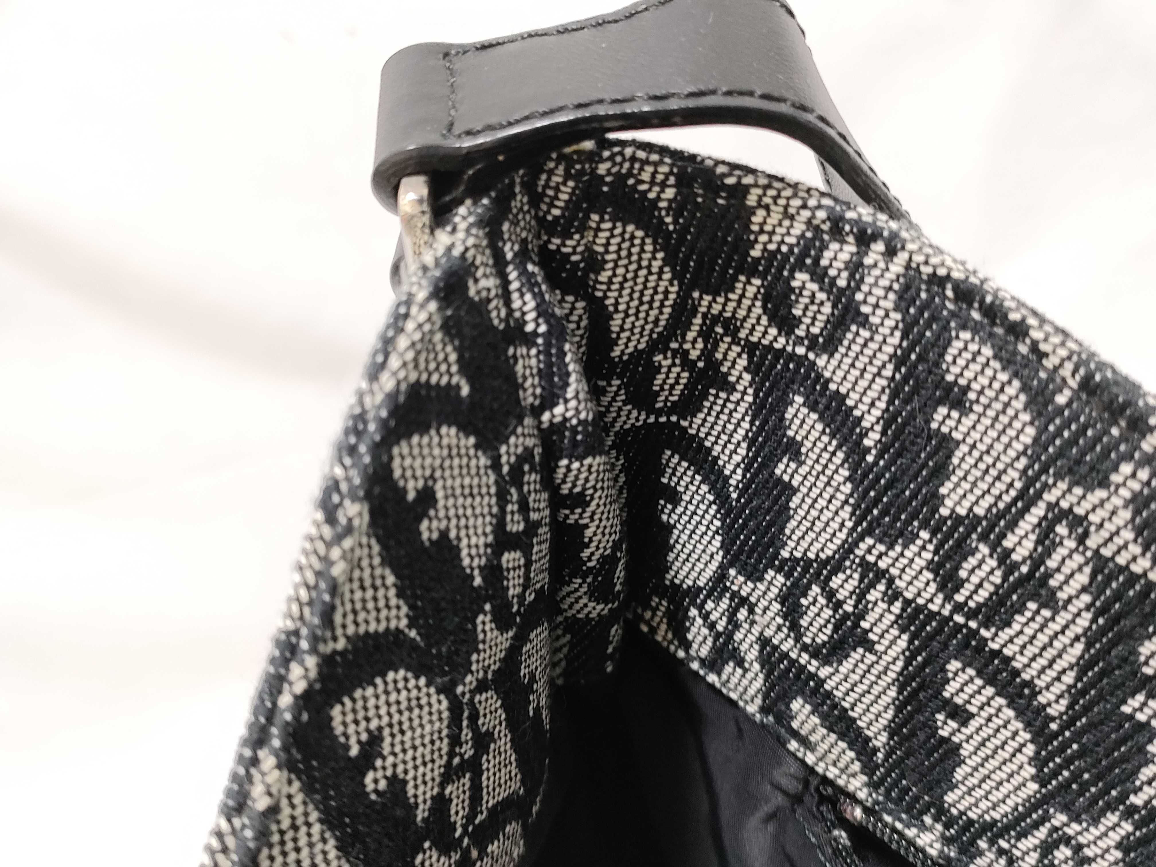 Trotter CD Logo Hardware Shoulder Bag — view 9