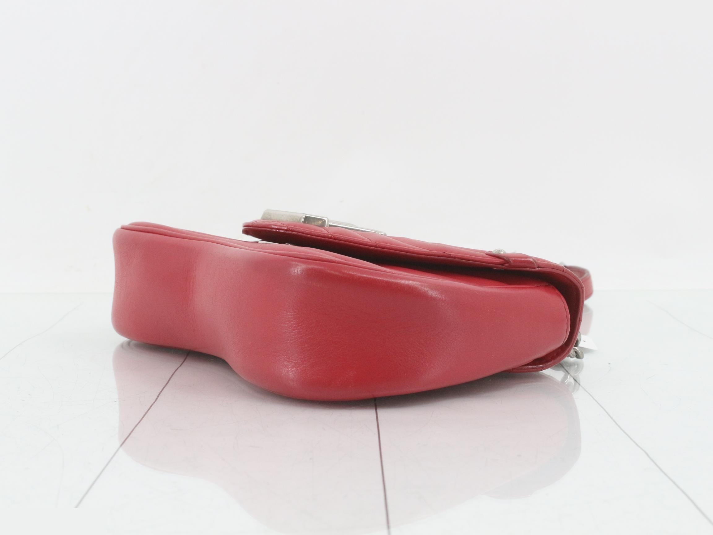 New Wave Chain Bag MM Ecarlato 2-Way Shoulder Bag — view 6