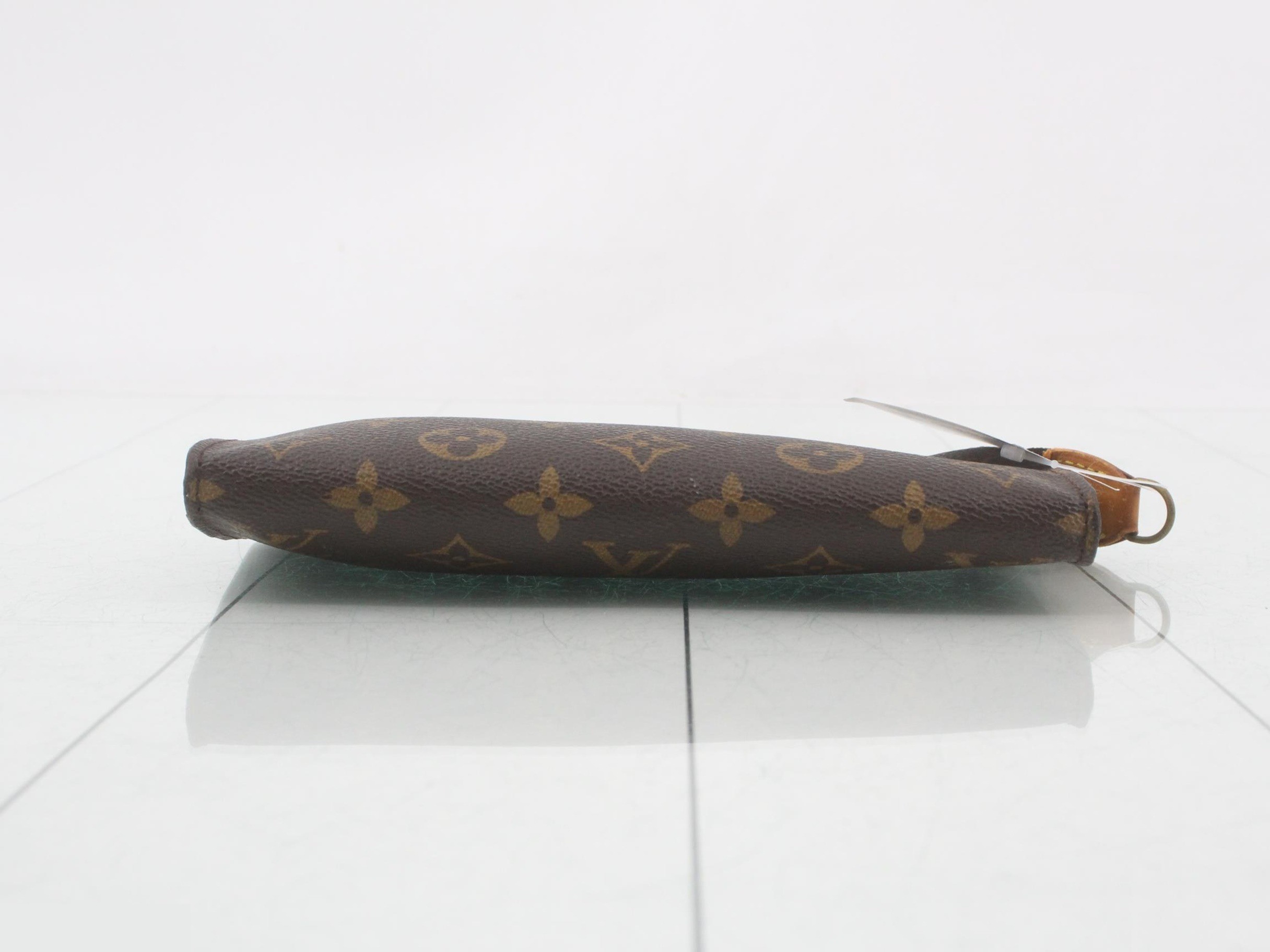 Monogram Bucket GM included pouch — view 3