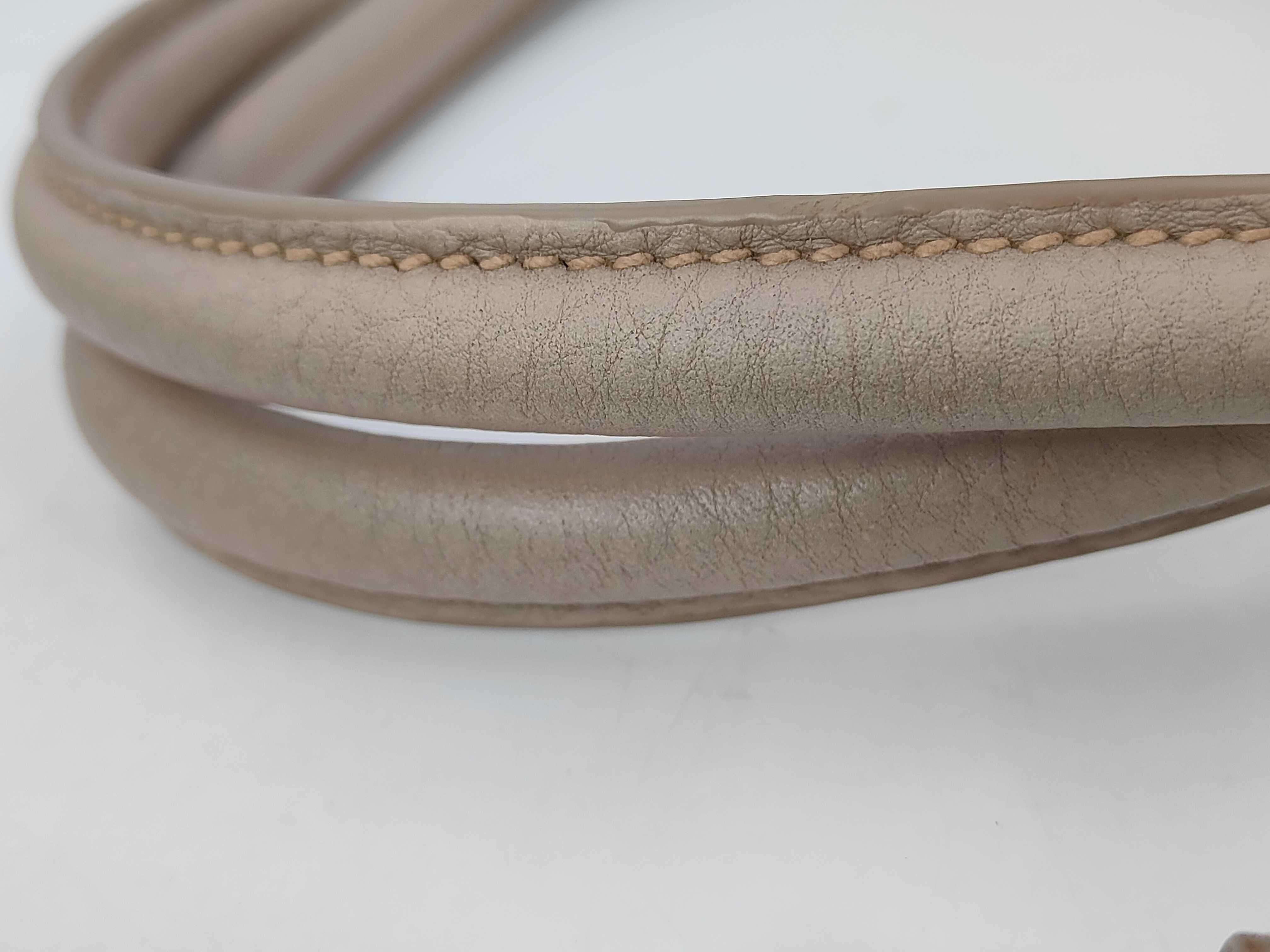 Vitello Daino Lettering Logo 2WAY Handbag Beige Gray BR4992 — view 5