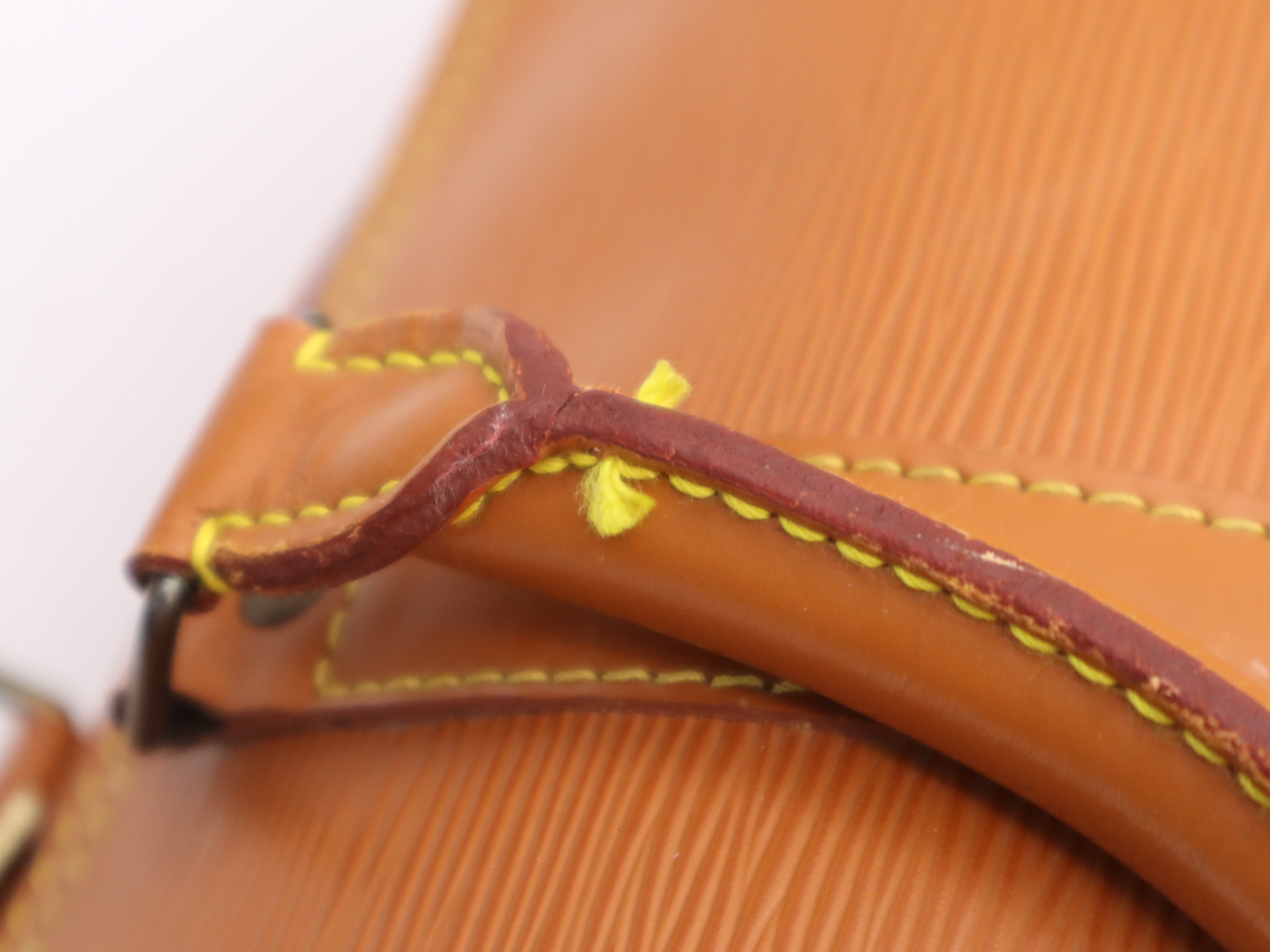 M42958 Epi Keepall 55 Zipangu Gold Boston Bag — view 12