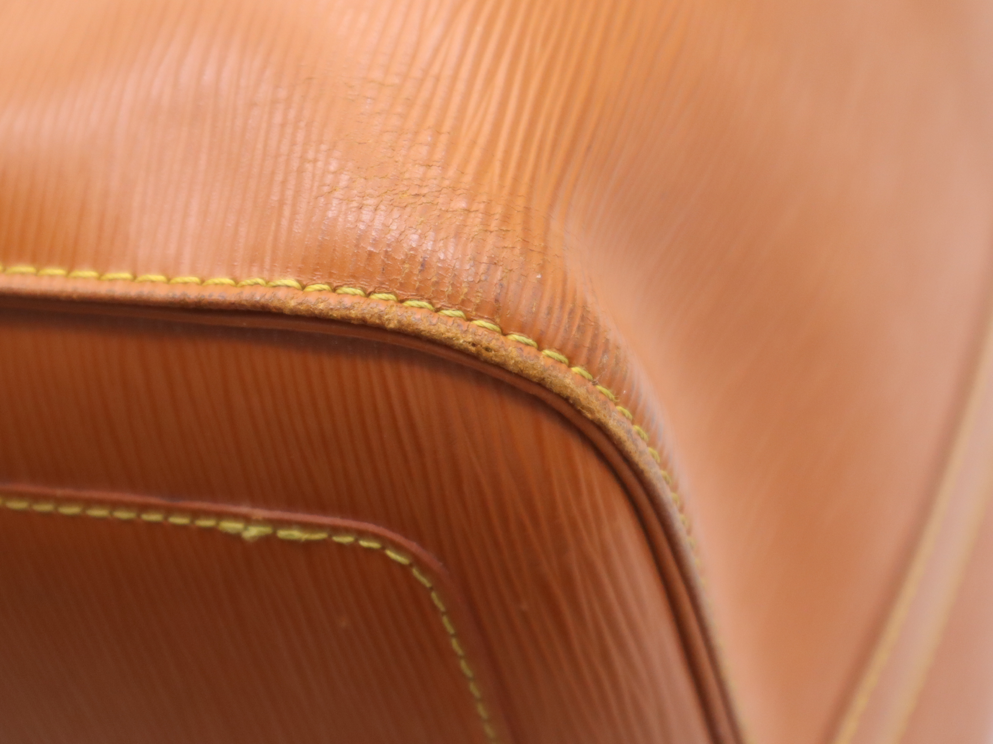 M42958 Epi Keepall 55 Zipangu Gold Boston Bag — view 13