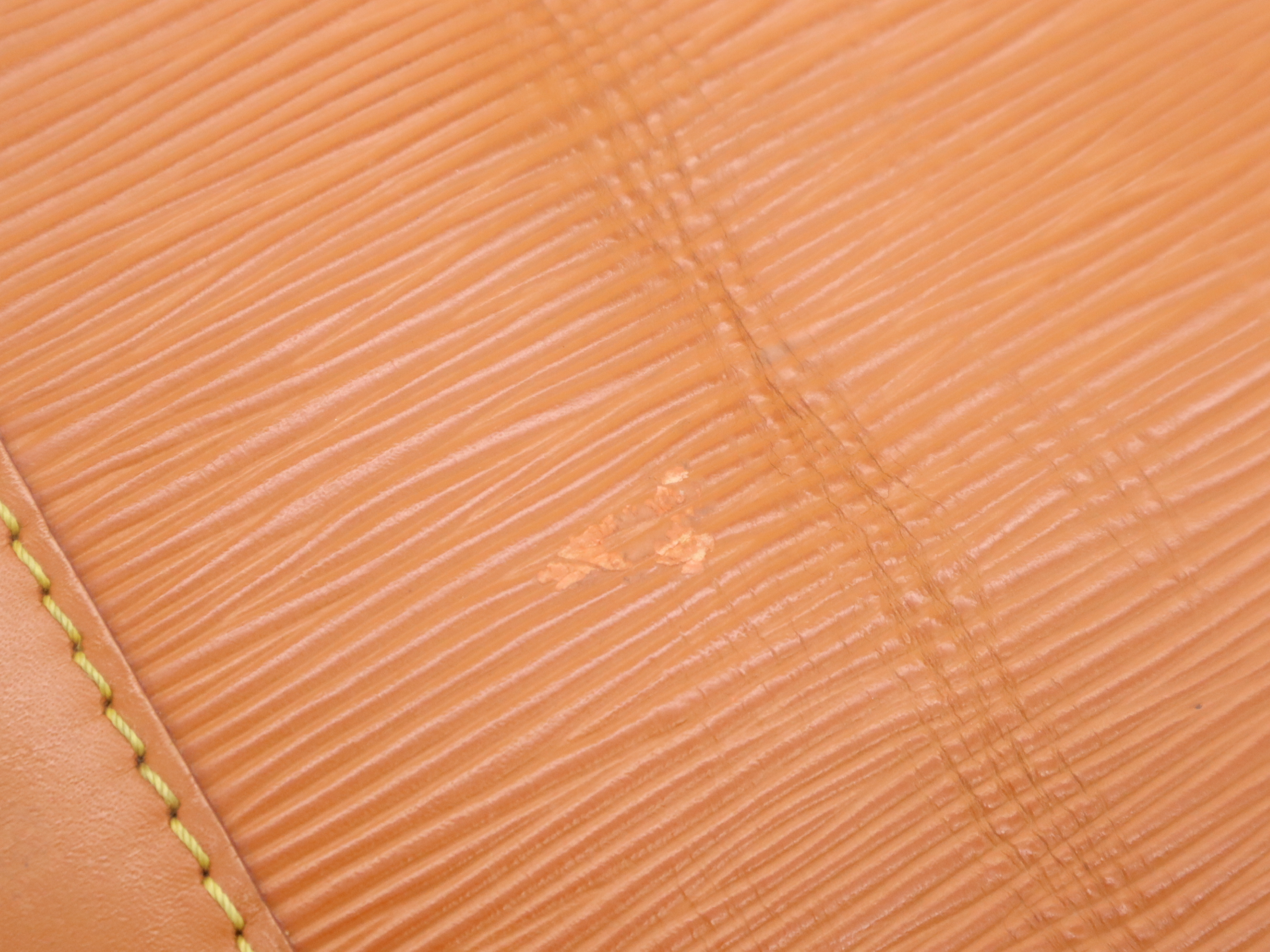 M42958 Epi Keepall 55 Zipangu Gold Boston Bag — view 10
