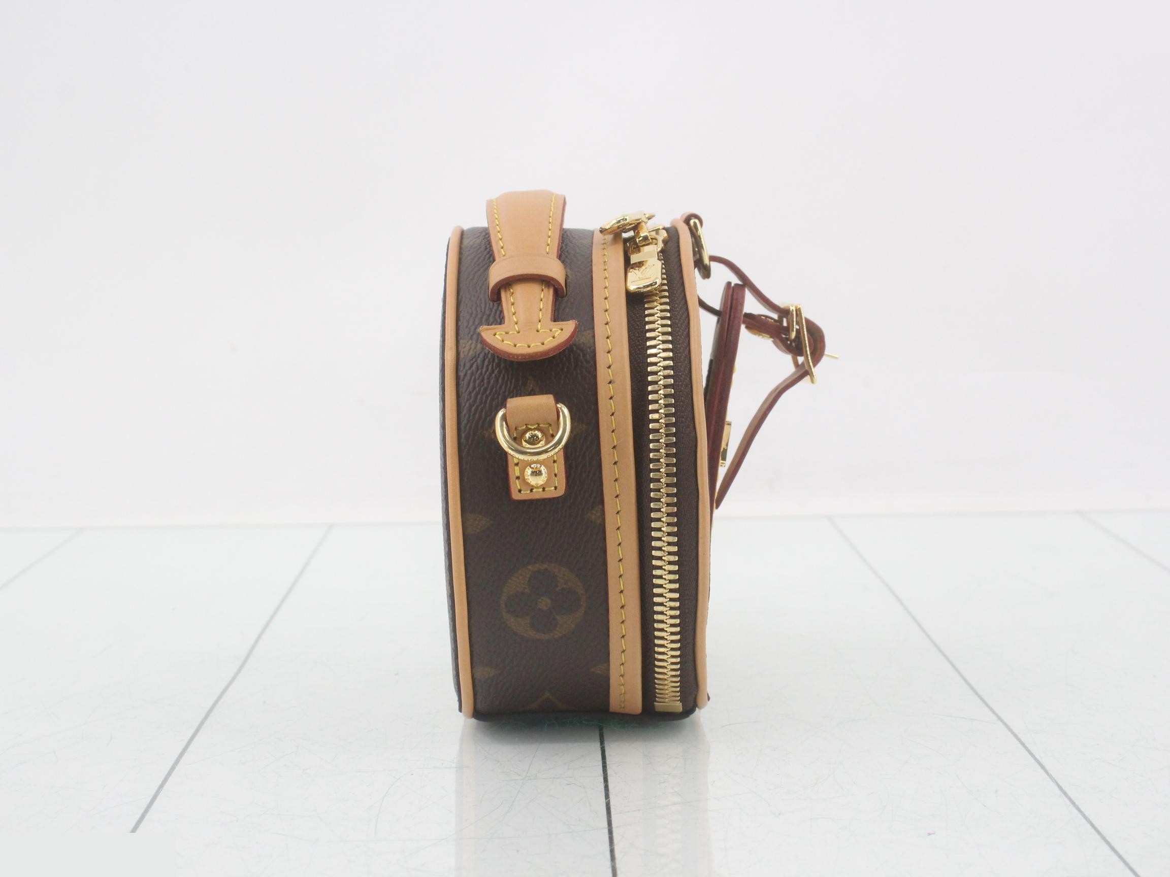 Mini Boîte Chapeau Shoulder Bag — view 4