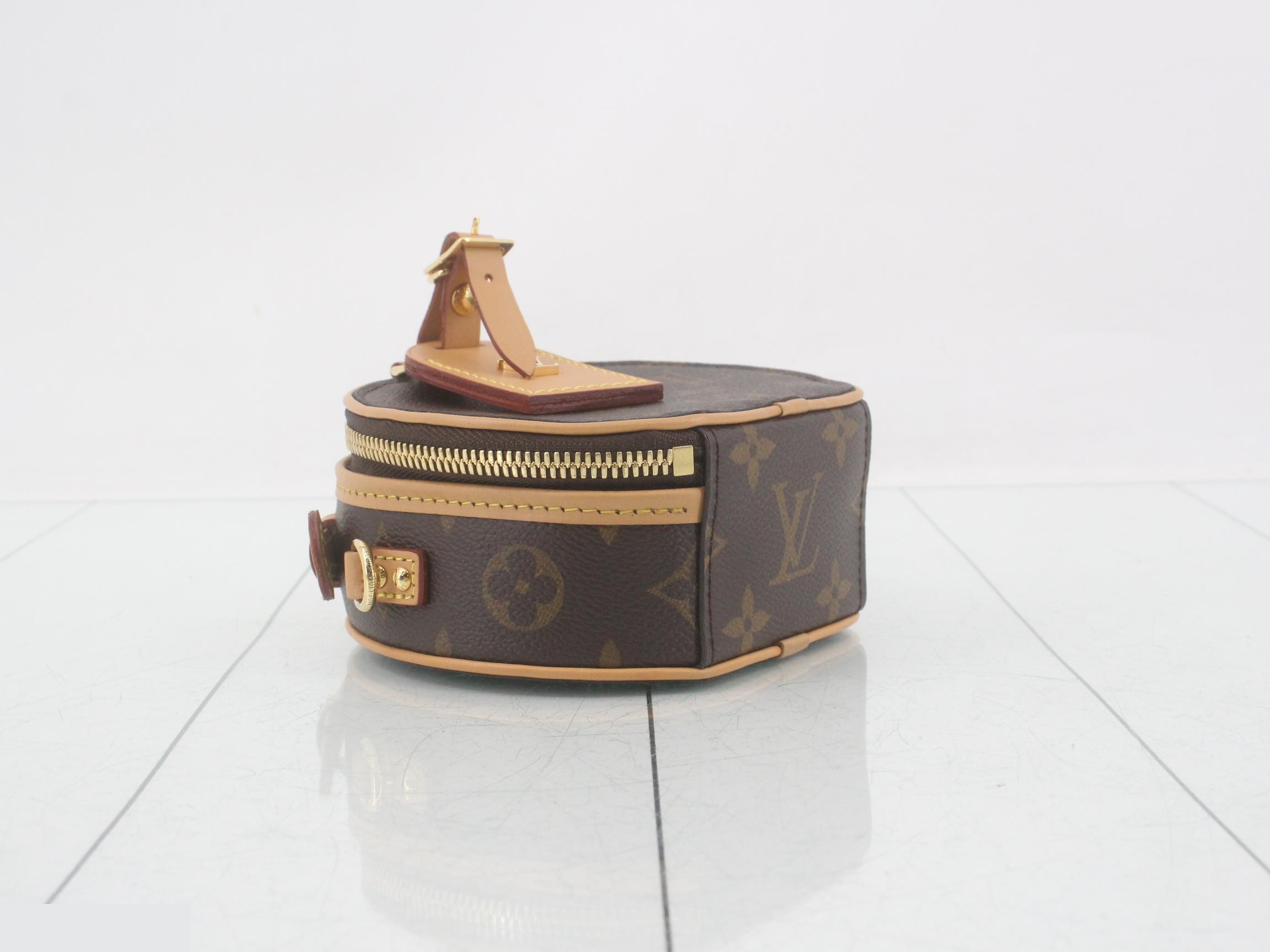 Mini Boîte Chapeau Shoulder Bag — view 5