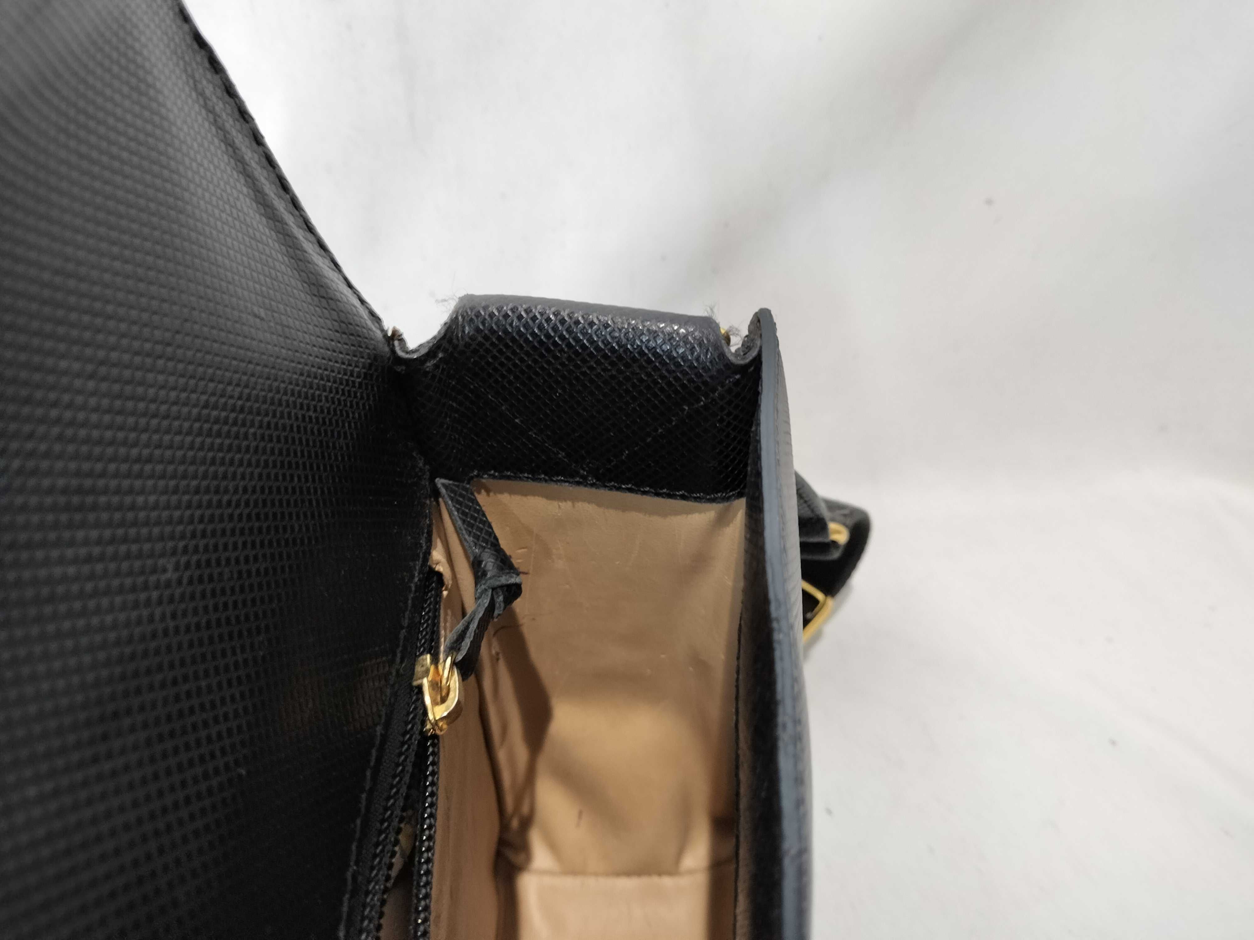 Leather Turnlock Shoulder Bag (Black) — view 13