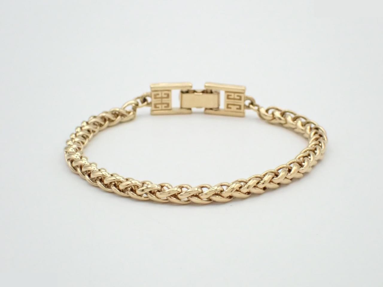 Other lines: Precious metal bracelets and bangles (metal), wrist circumference approximately 19 cm. — view 2