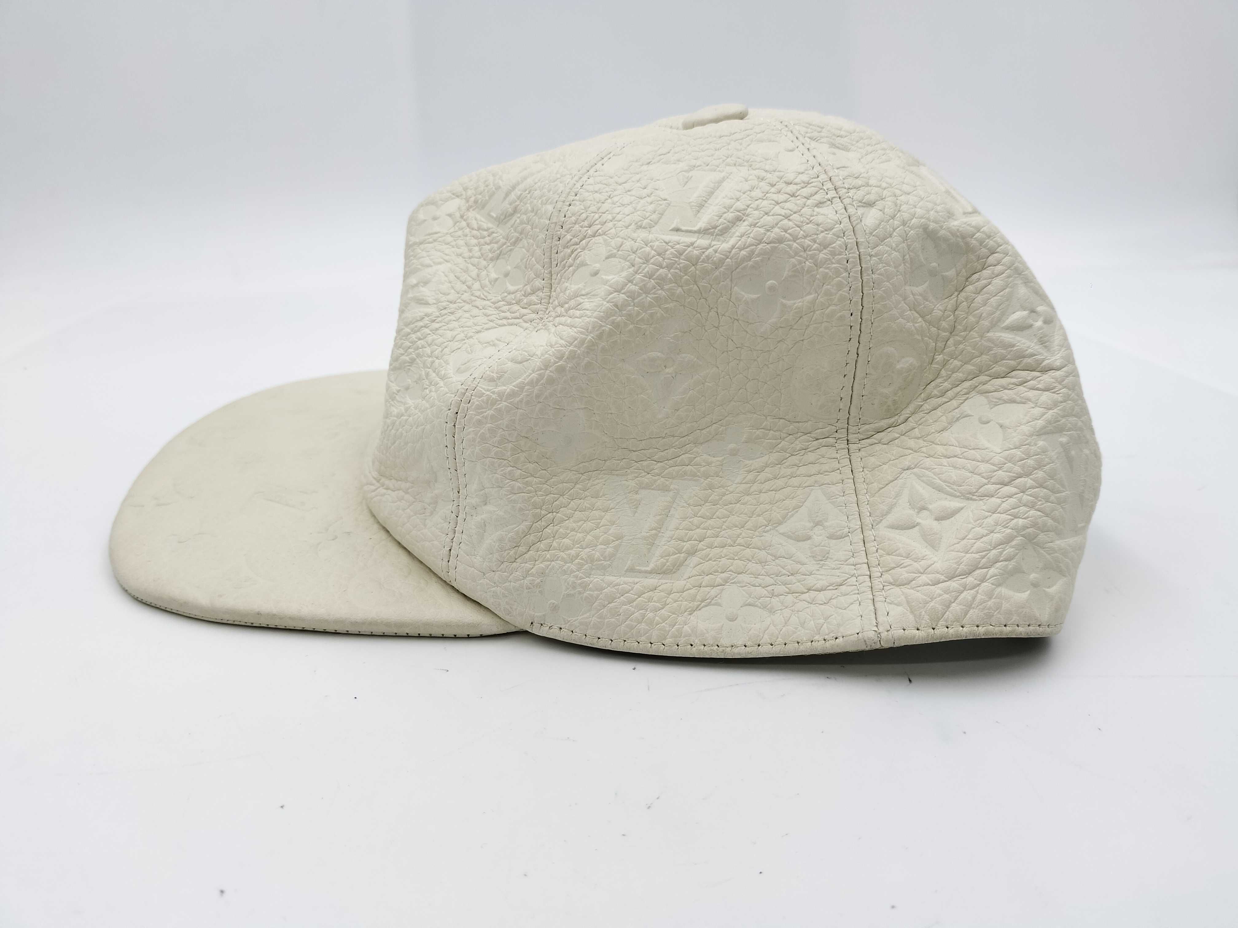 Hats and other accessories — view 2