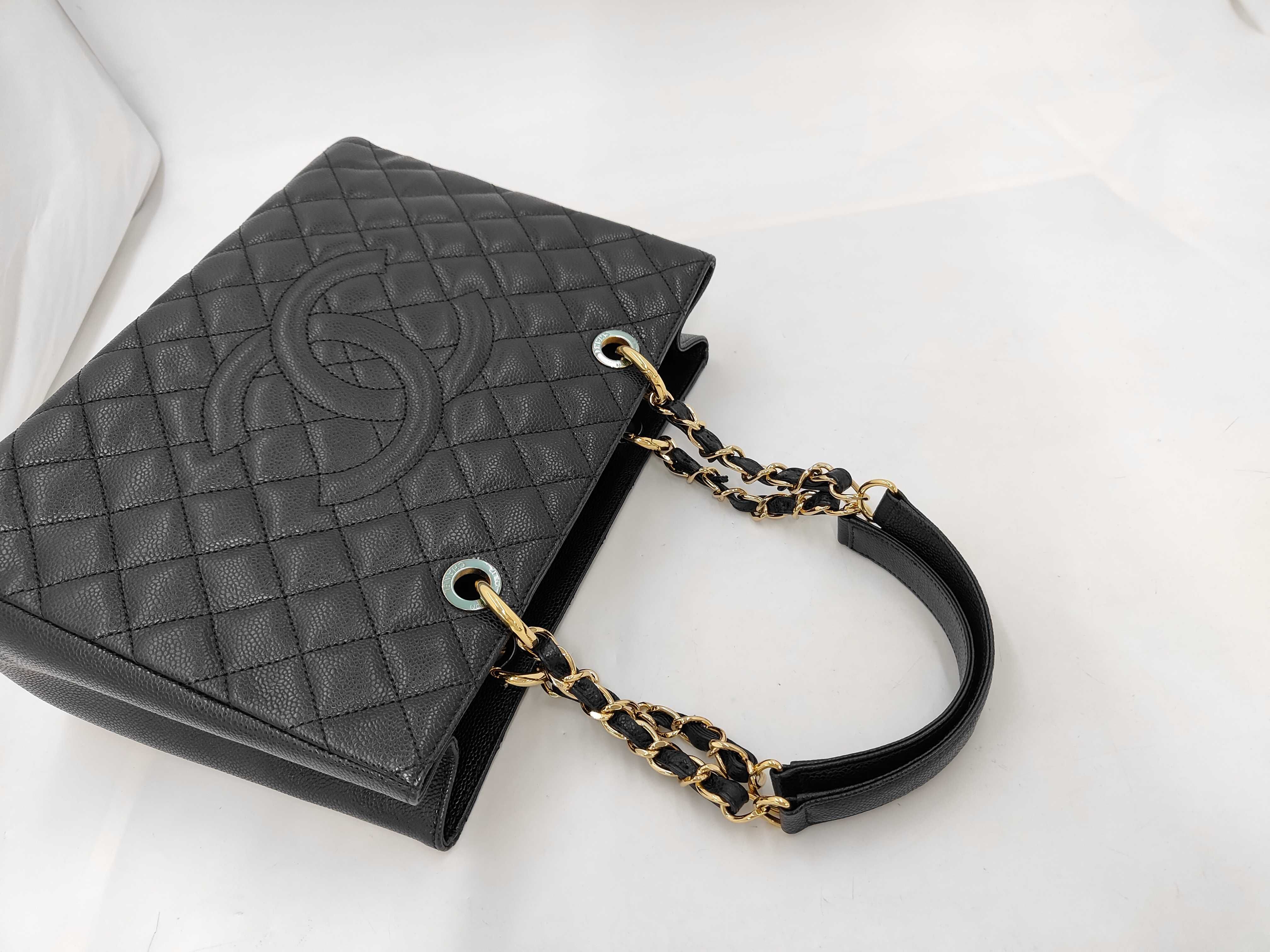Caviar Skin GST Chain Tote Bag, Black with Gold Hardware, with Authenticity Card and Seal, Shoulder Bag (Stored Item) — view 5