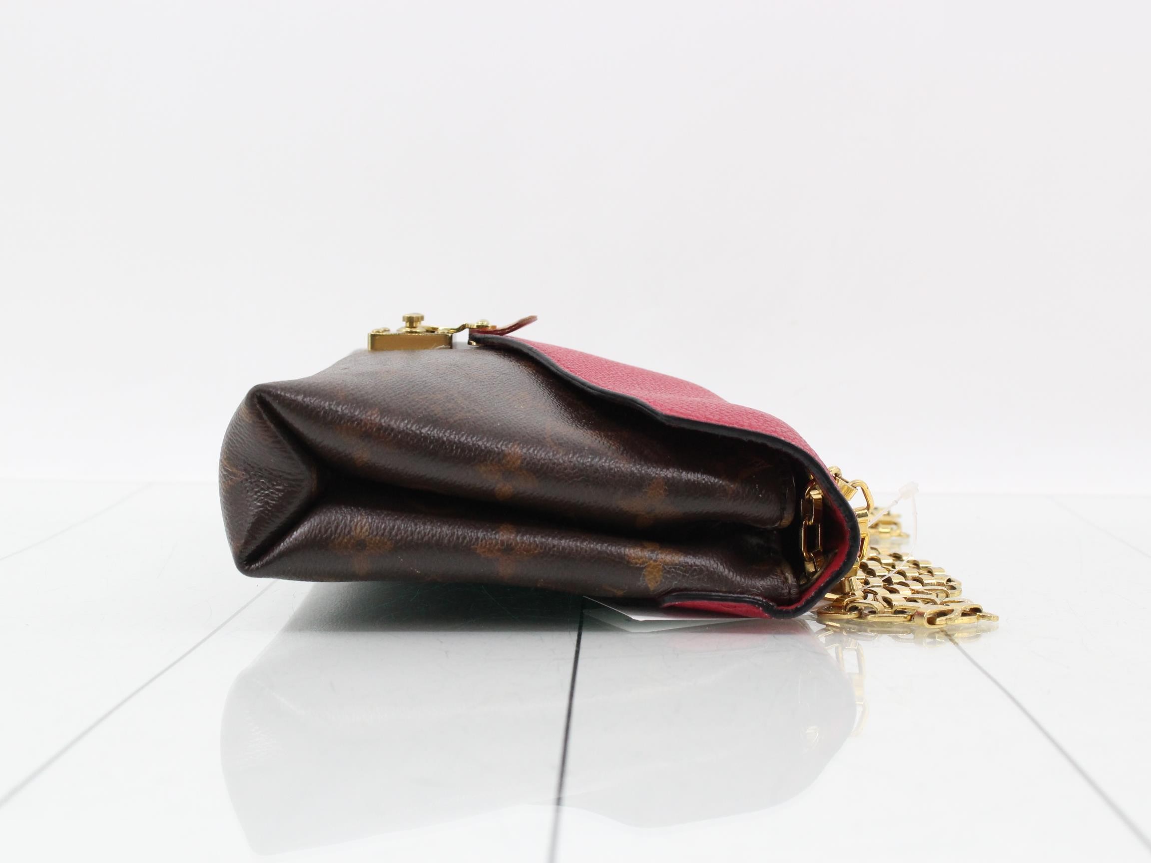 handbag — view 3