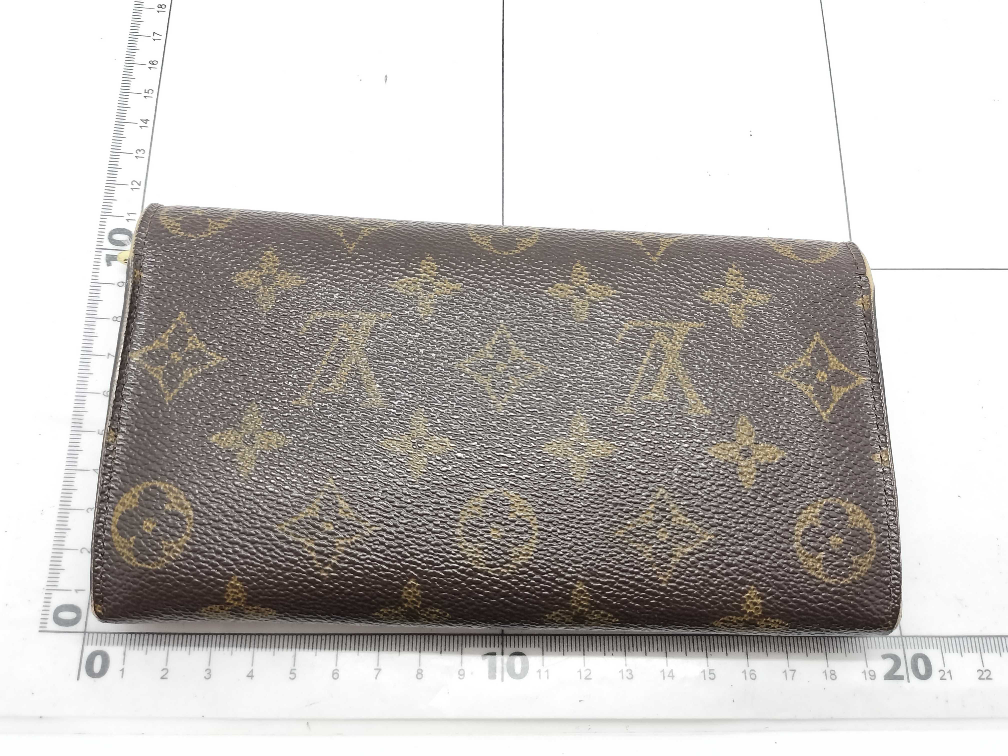 Monogram Portefeuille Sarah Wallet — view 2