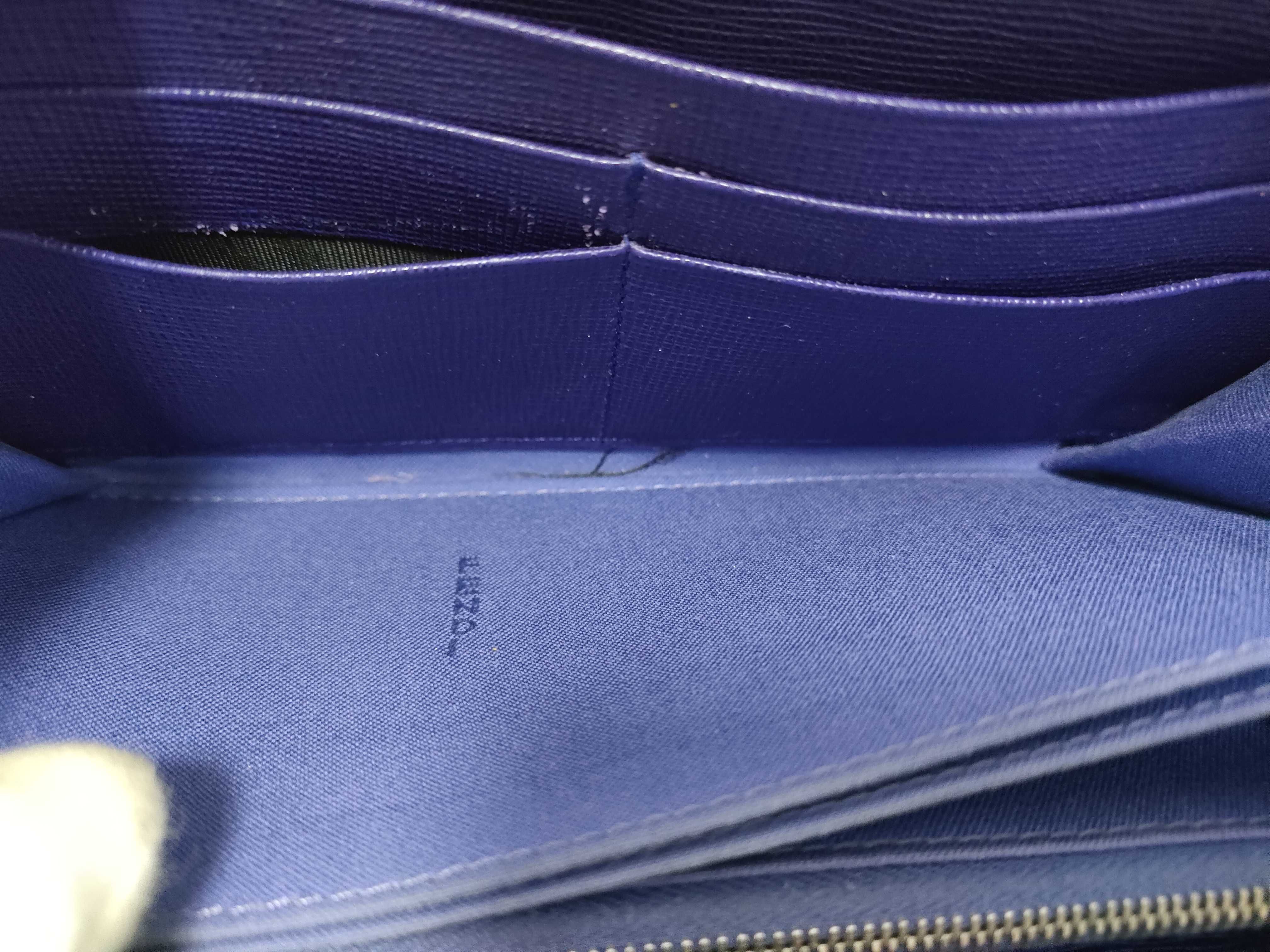 wallet — view 12