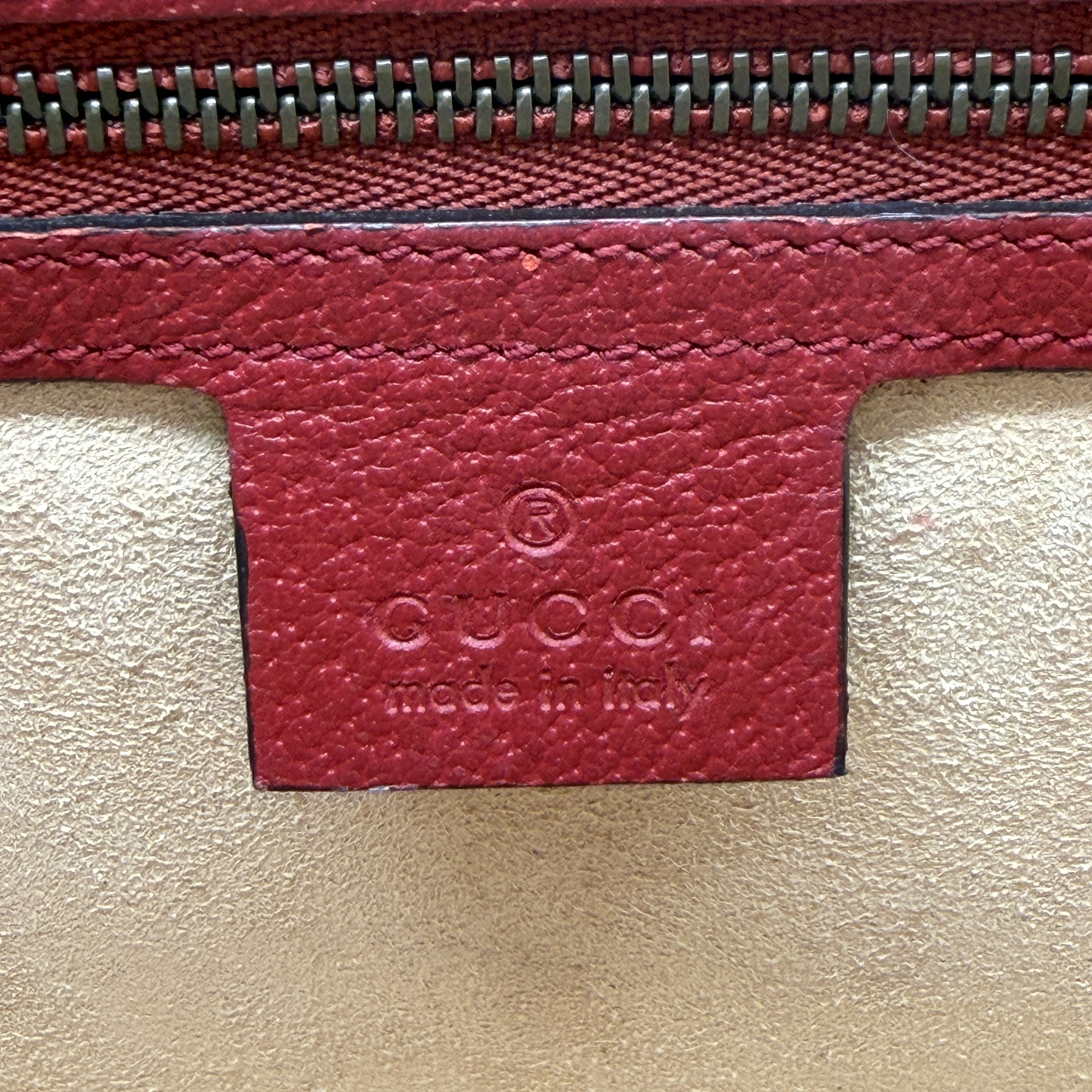 Queen Margaret Shoulder Bag (2-way handbag) — view 15
