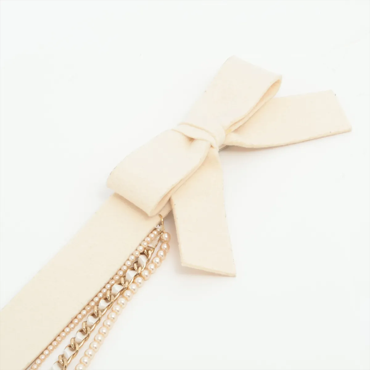 Ribbon 02A Belt, Size 75, Felt x Leather, Ivory. Shows signs of — view 2