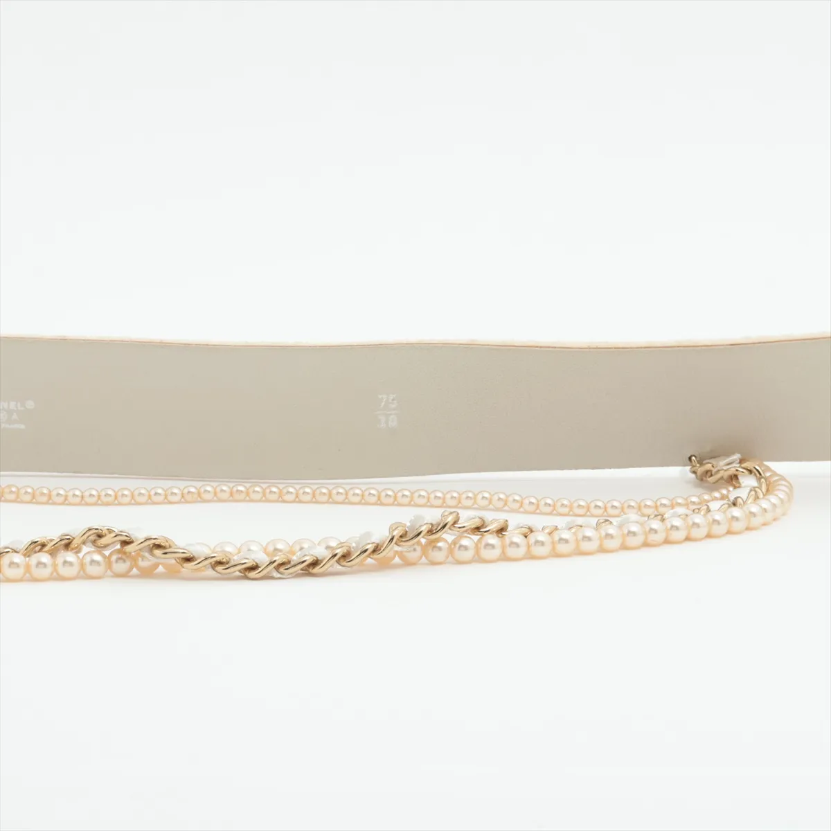 Ribbon 02A Belt, Size 75, Felt x Leather, Ivory. Shows signs of — view 4