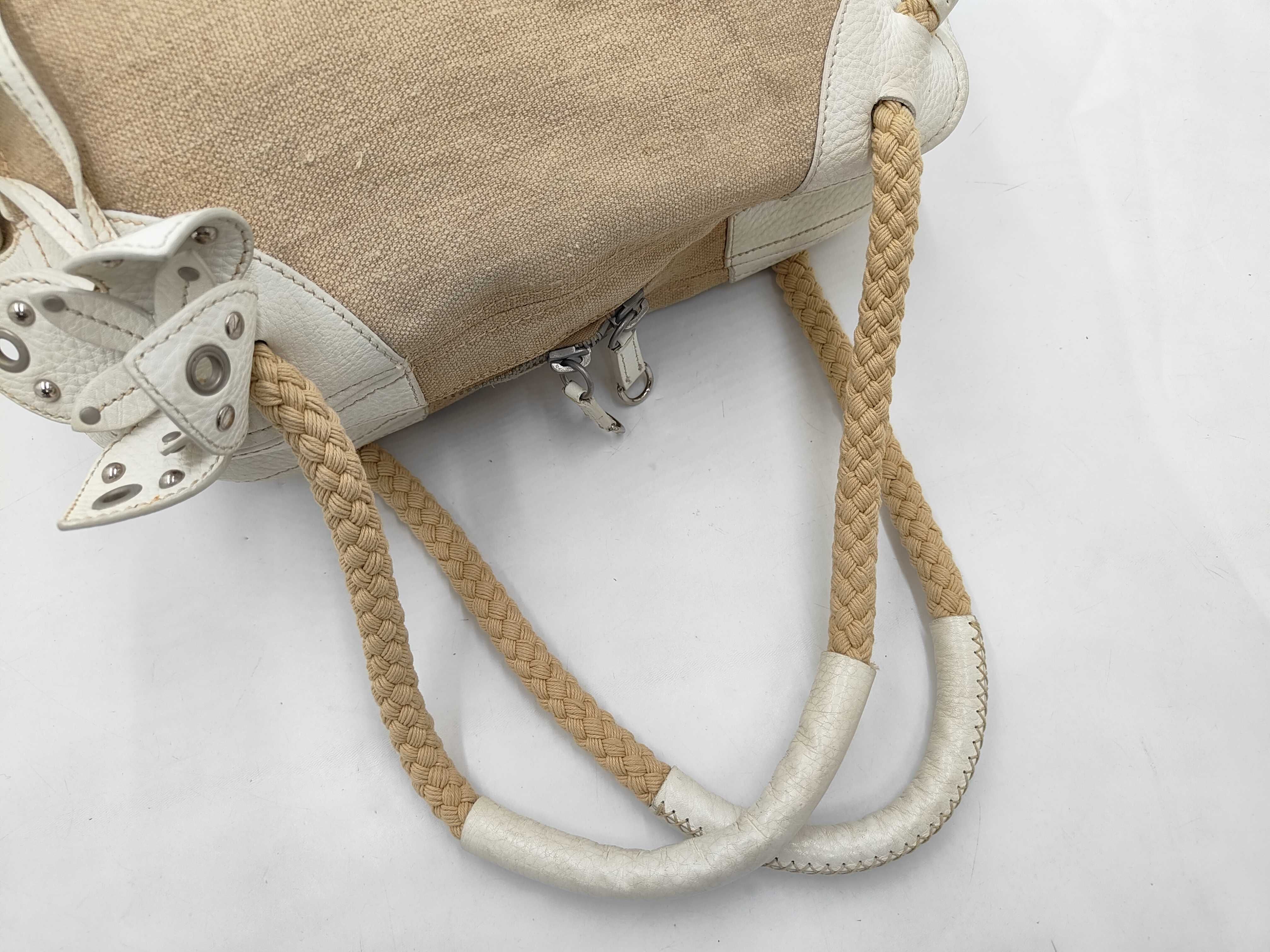 Flower Leather Handbag Shoulder Bag — view 3
