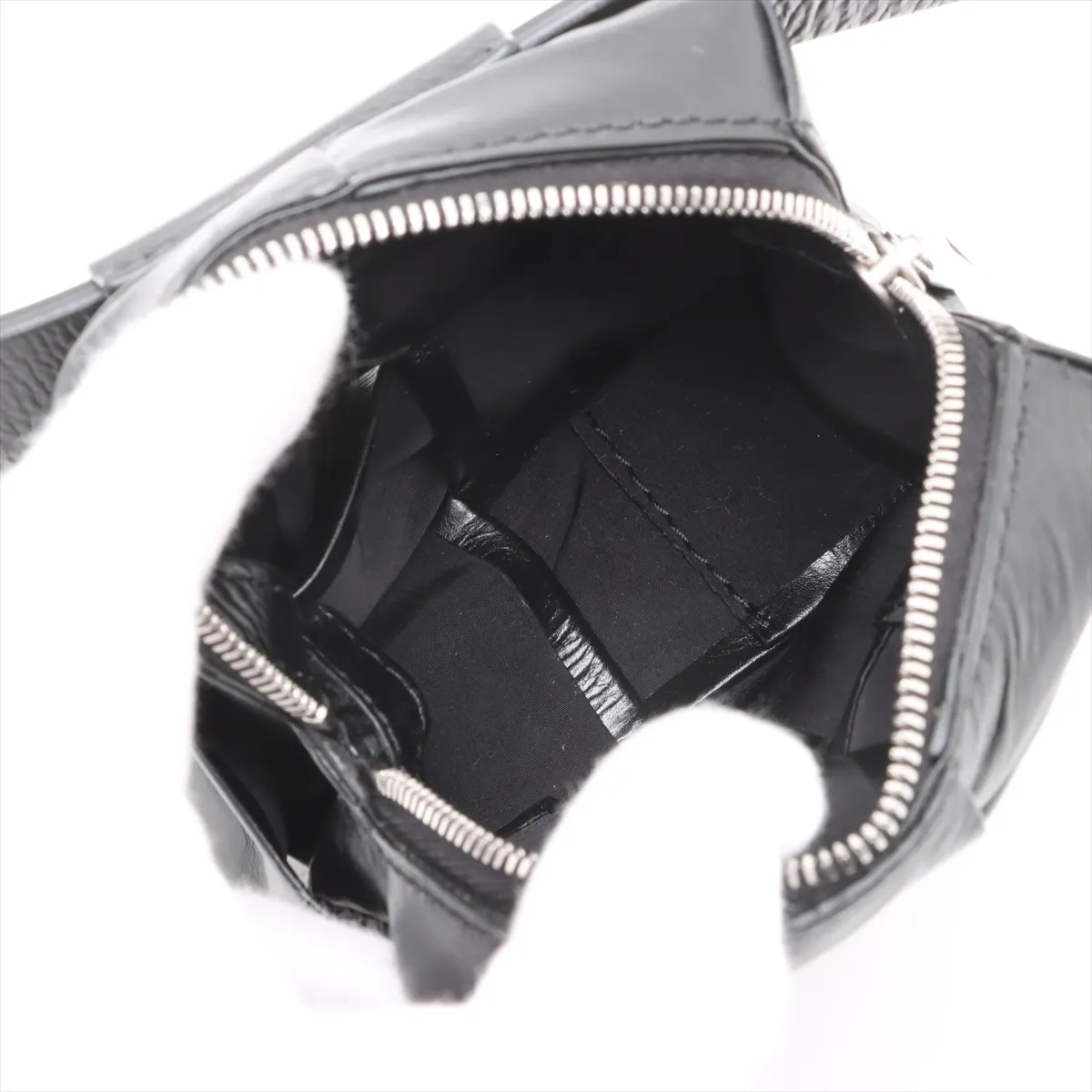 Maxi Intrecciato Cassette Leather Waist Pouch Black — view 6