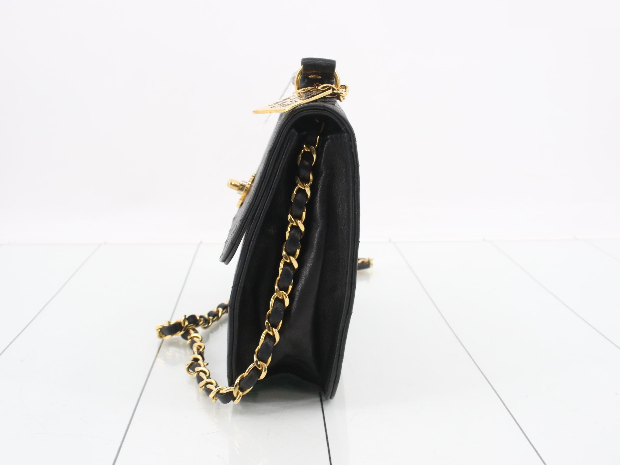 Lambskin Matelassé 23 2-Way Chain Shoulder Bag — view 3