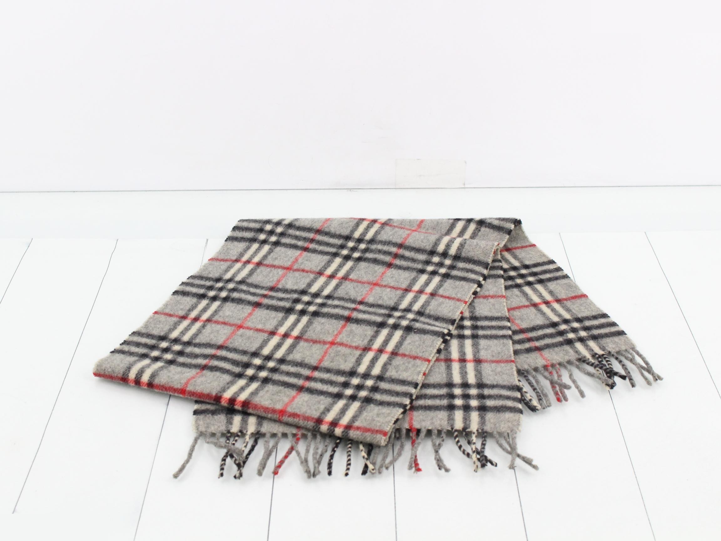 Other lines: Small items, accessories, and scarves — view 3